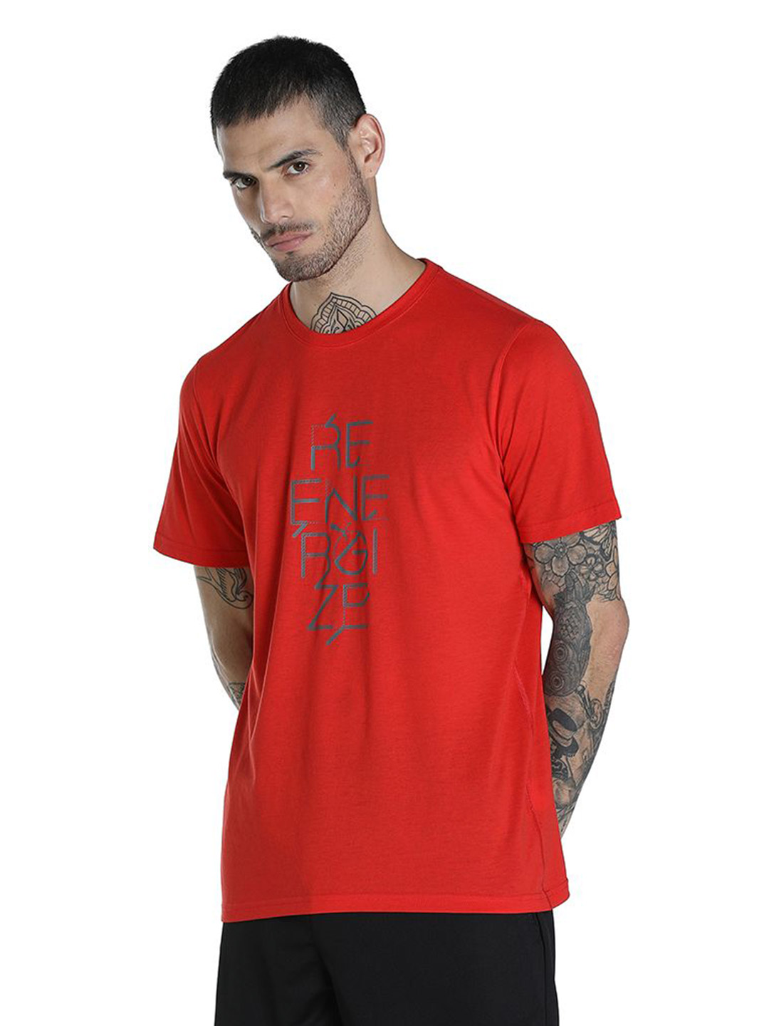 Men Burnt Red Printed PERFORMANCE SLOGAN SS T-Shirt