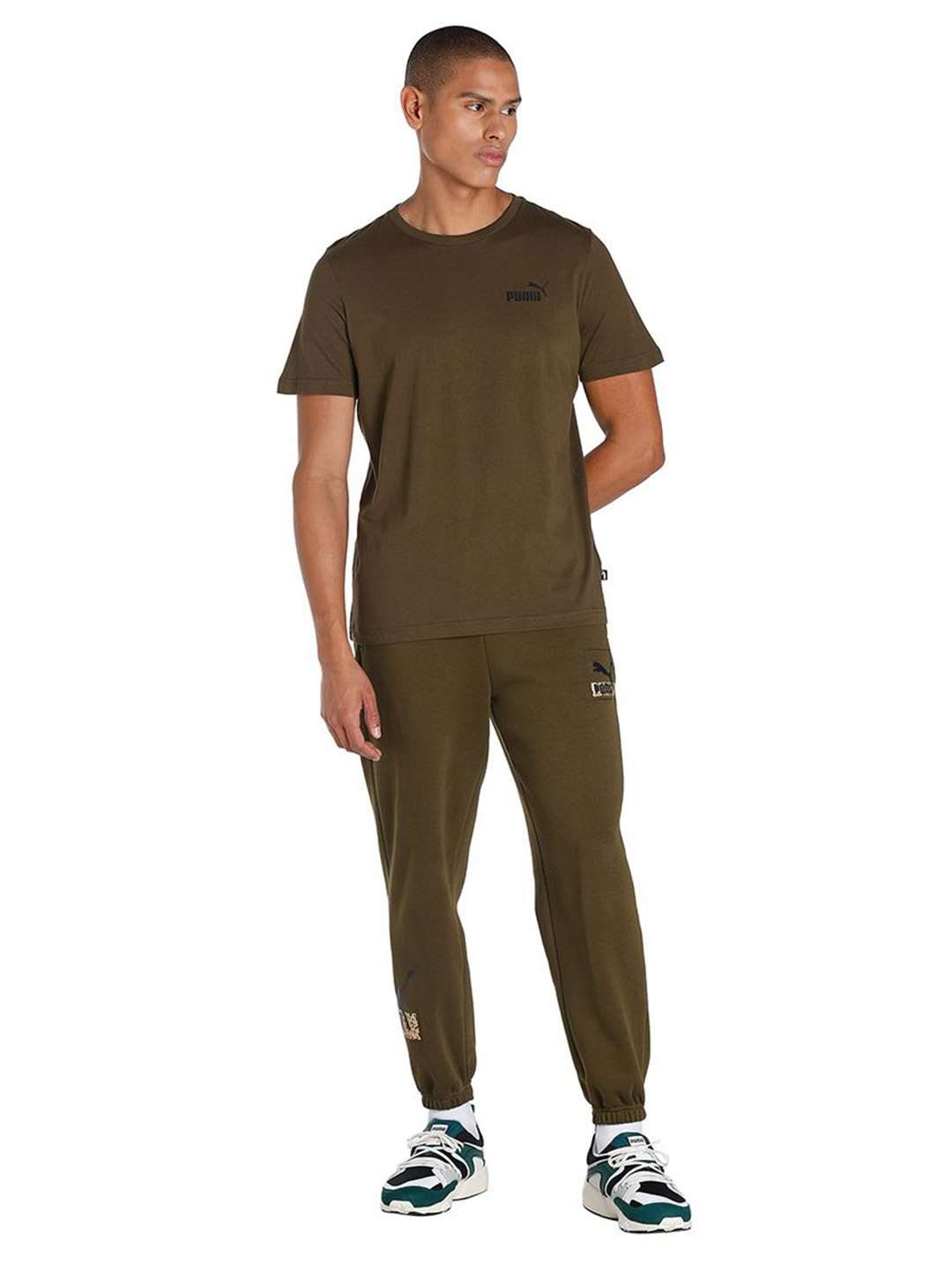 Puma Men Deep Olive Printed Essentials Small Logo Regular Fit T-shirt (5)
