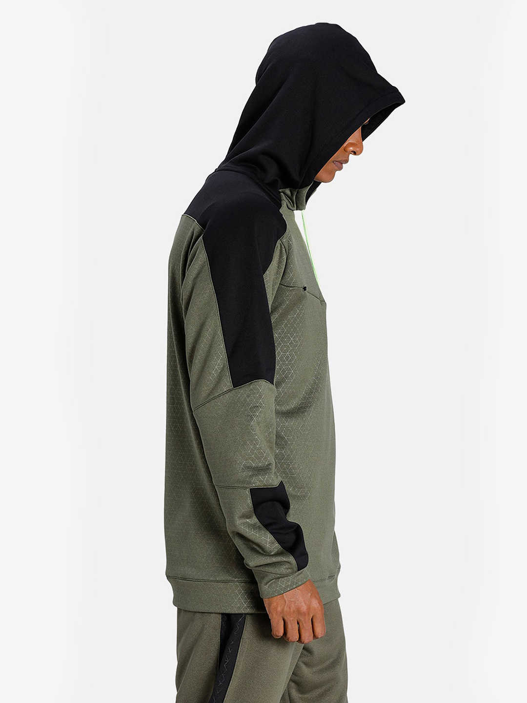 Puma Men Green & Black Printed Train Activate Hoodies (4)