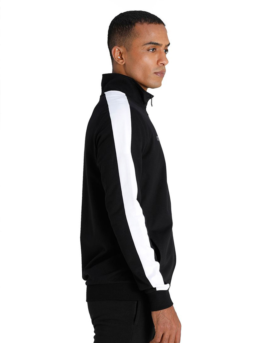 Puma Men Puma Black Printed one8 Virat Kohli Full Zip Jacket (4)
