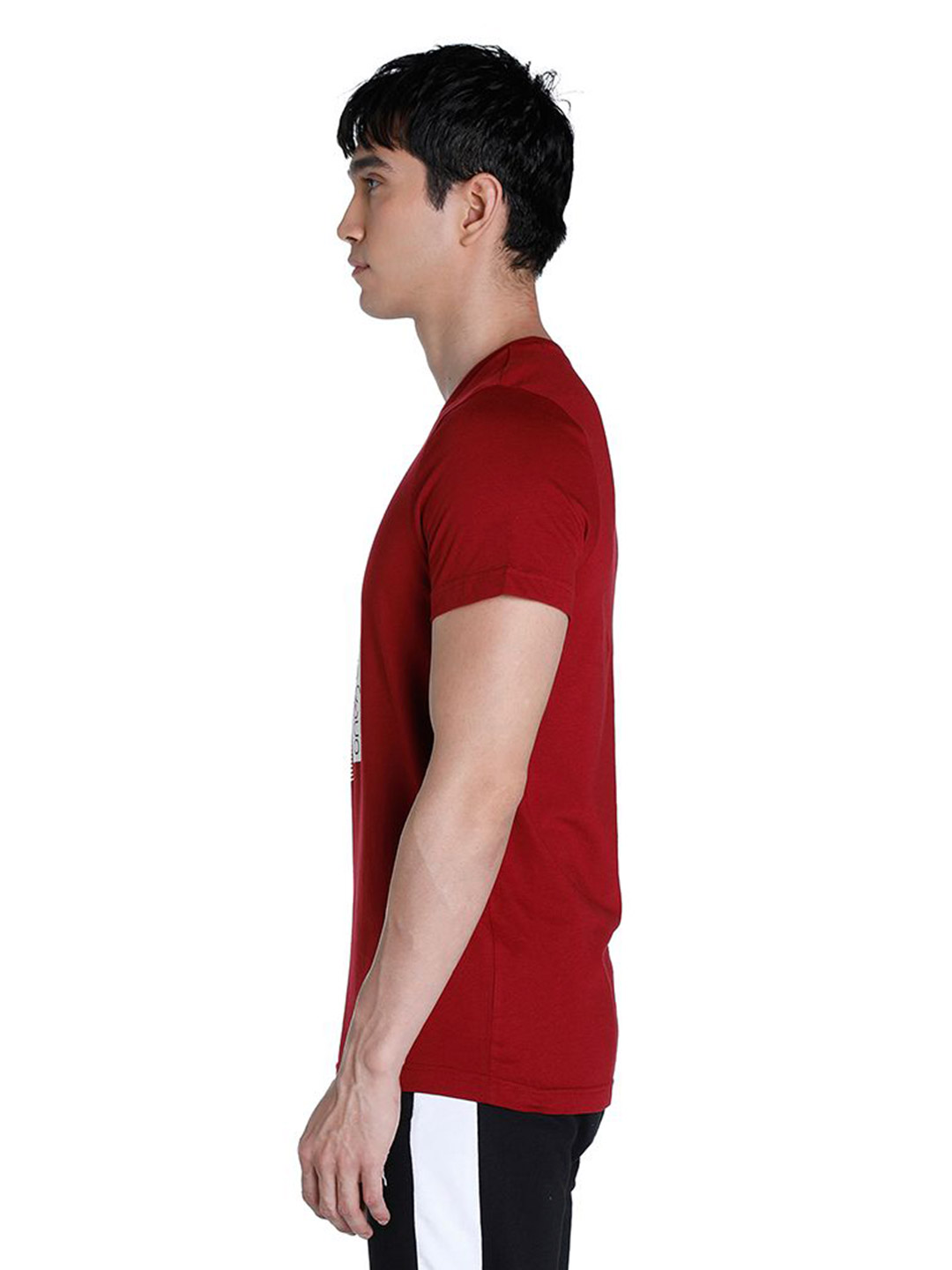 Puma Men Rhubarb Printed one8 Virat Kohli Gold Foil T-Shirt (3)