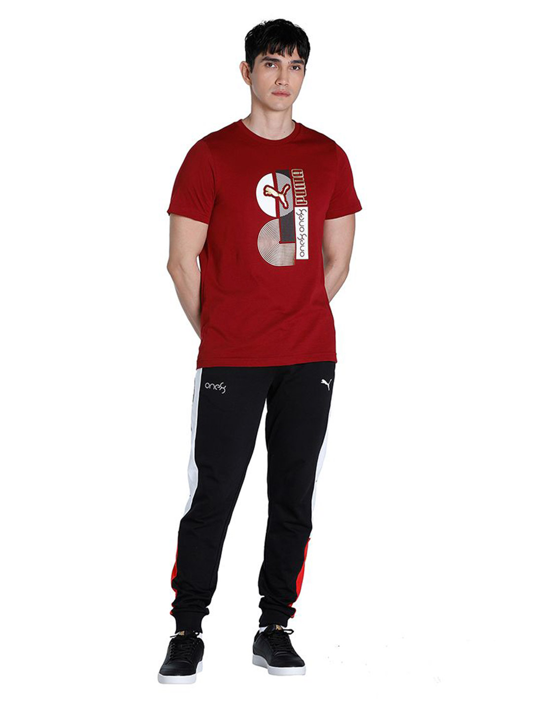 Puma Men Rhubarb Printed one8 Virat Kohli Gold Foil T-Shirt (5)