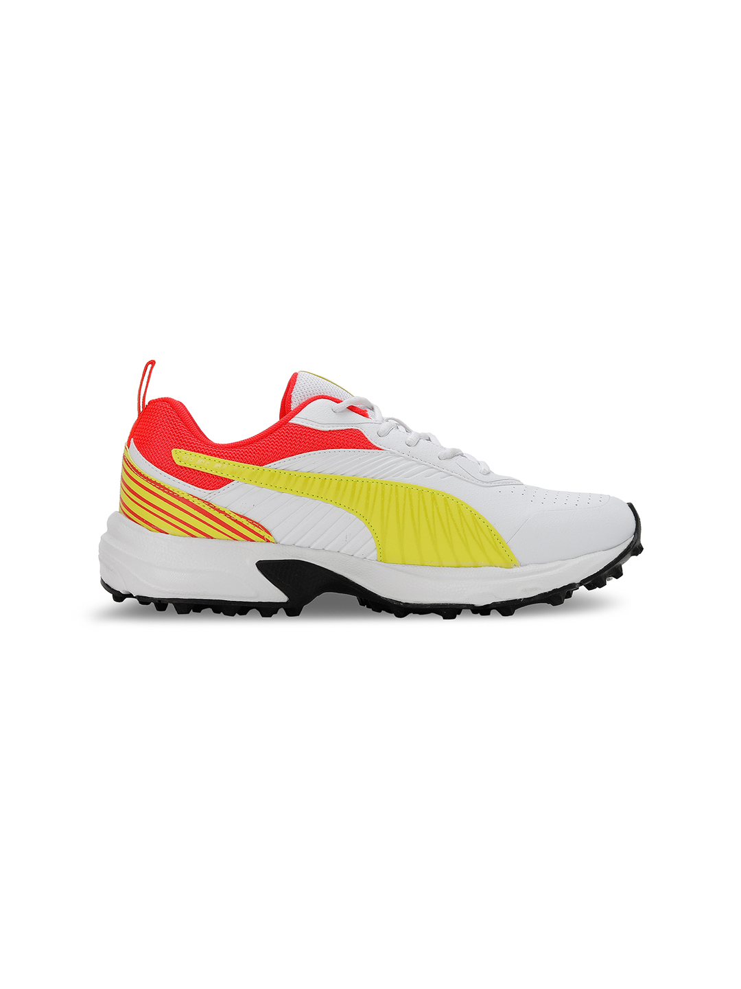 Puma Men White and Red Cricket Active Sports Shoes (1)