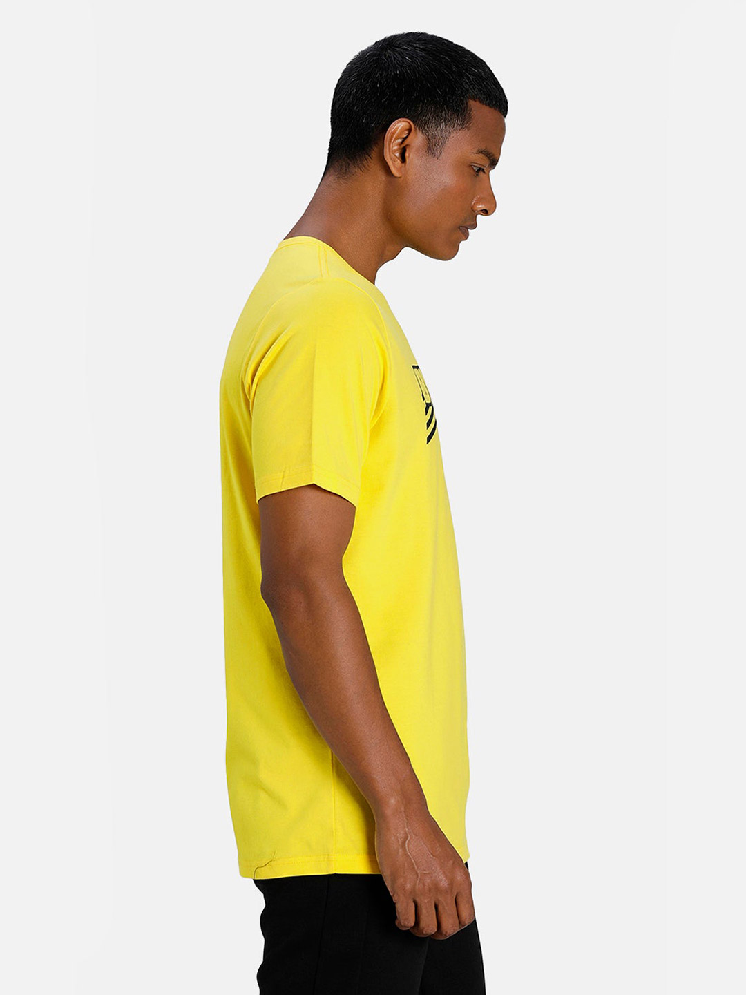 Puma Men Yellow & Black Printed Borussia Dortmund Football Core T-Shirts (5)