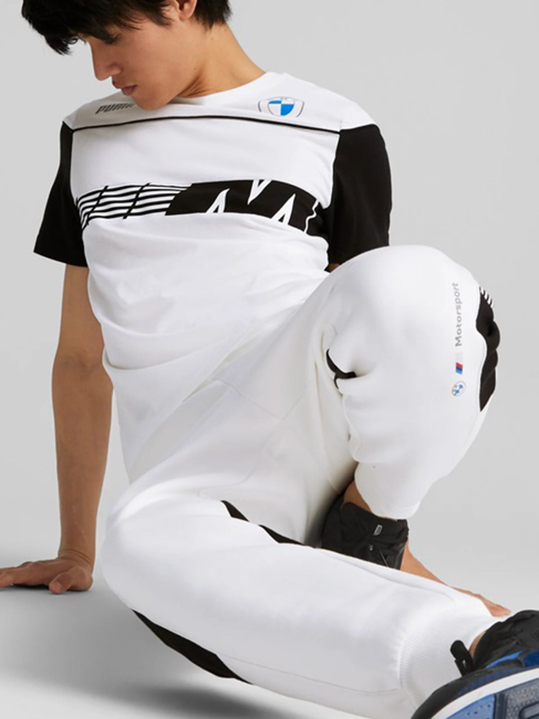 Puma X BMW Men White & Black BMW M Motorsport SDS Printed T-Shirt (4)