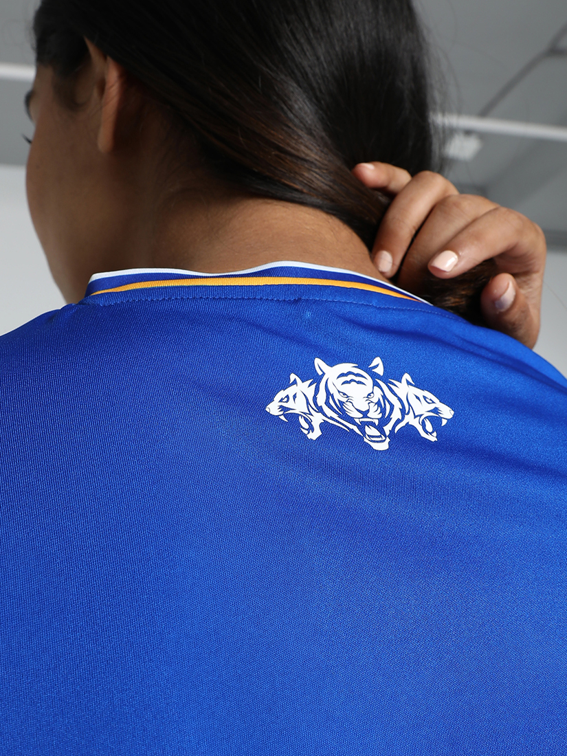 Puma X DC Women Blue and Red Logo Printed Half Sleeves V-Neck Polyester Takedown Fan Jersey (6)
