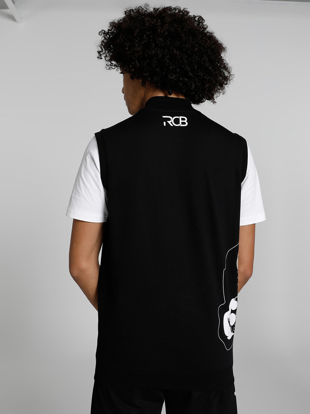 Puma X RCB Men Black Printed Sleeveless Zip-Front Outdoor Jacket (3)