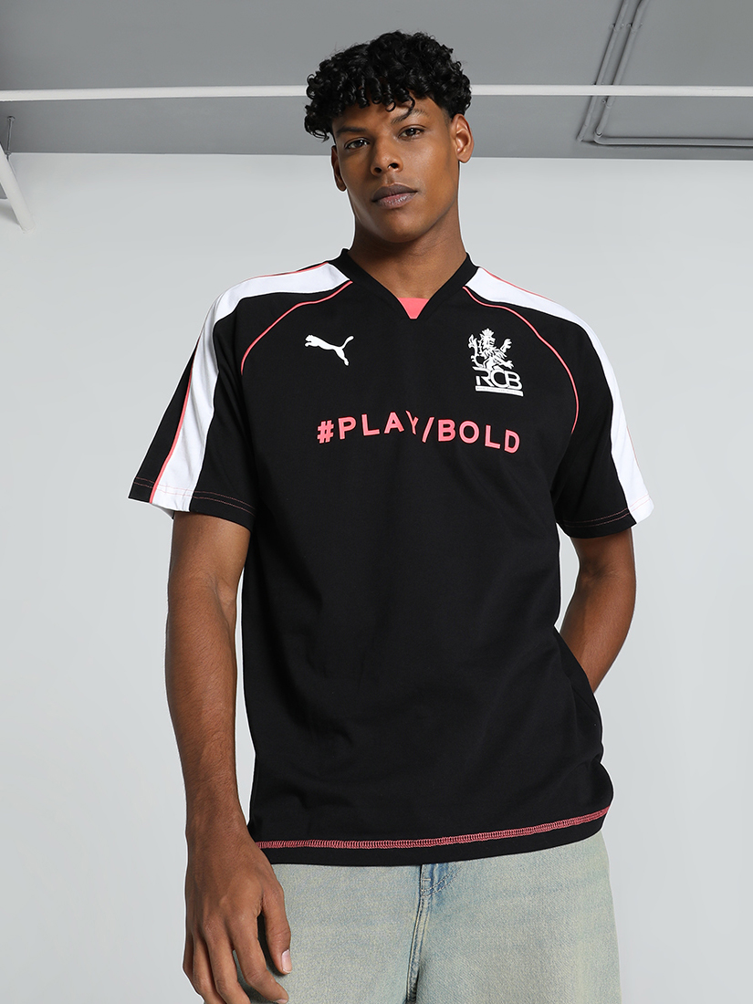Men Black Typography Printed Half Sleeves Round Neck Graphic Cotton T-Shirt