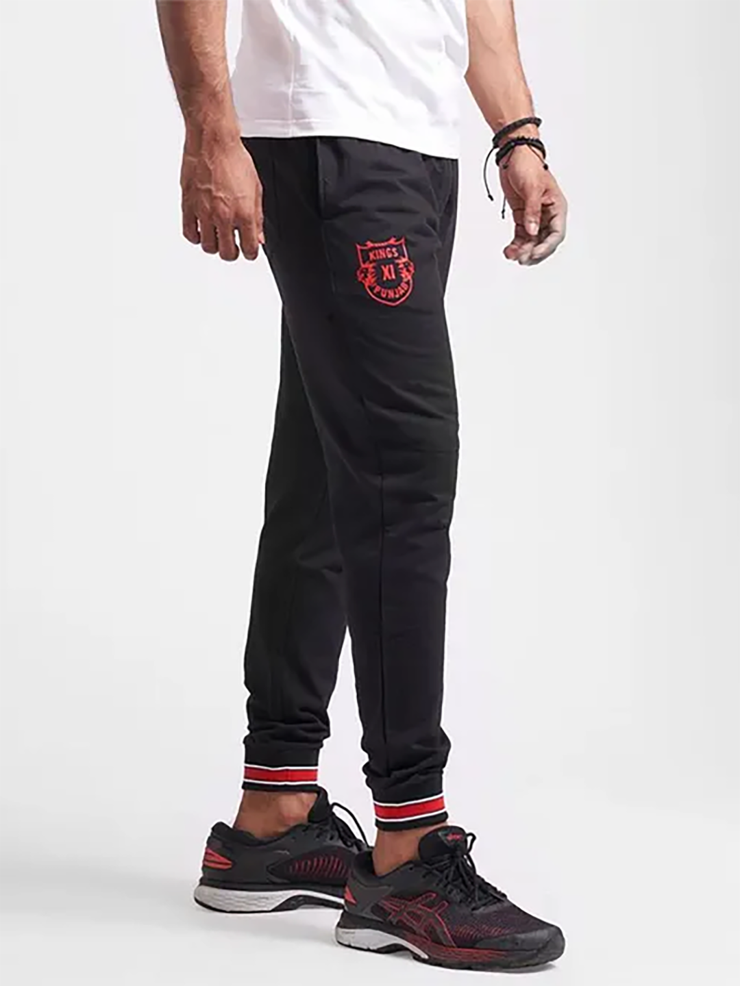 Punjab Kings Men Black and Red Typography Printed Mid-Rise Cotton Training Regular Fit Joggers (3)