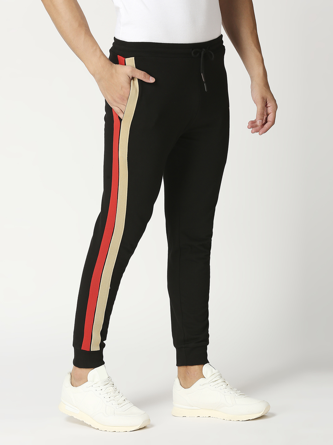 Punjab Kings Men Black Striped Mid-Rise Cotton Training Regular Fit Joggers (3)