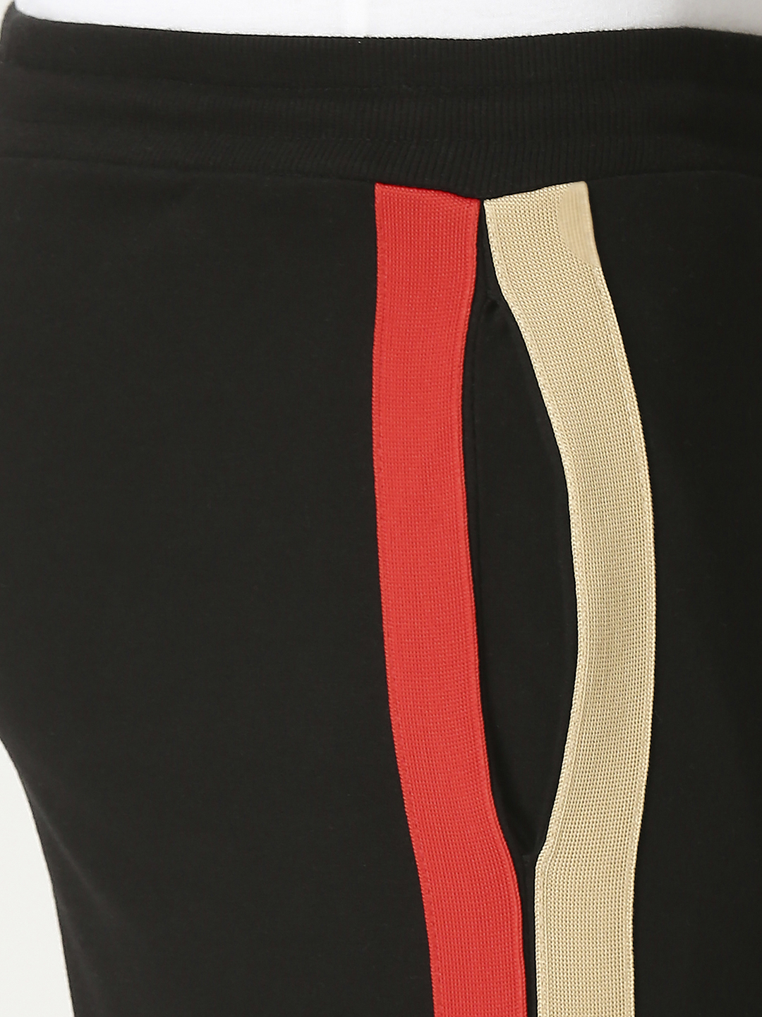 Punjab Kings Men Black Striped Mid-Rise Cotton Training Regular Fit Joggers (9)