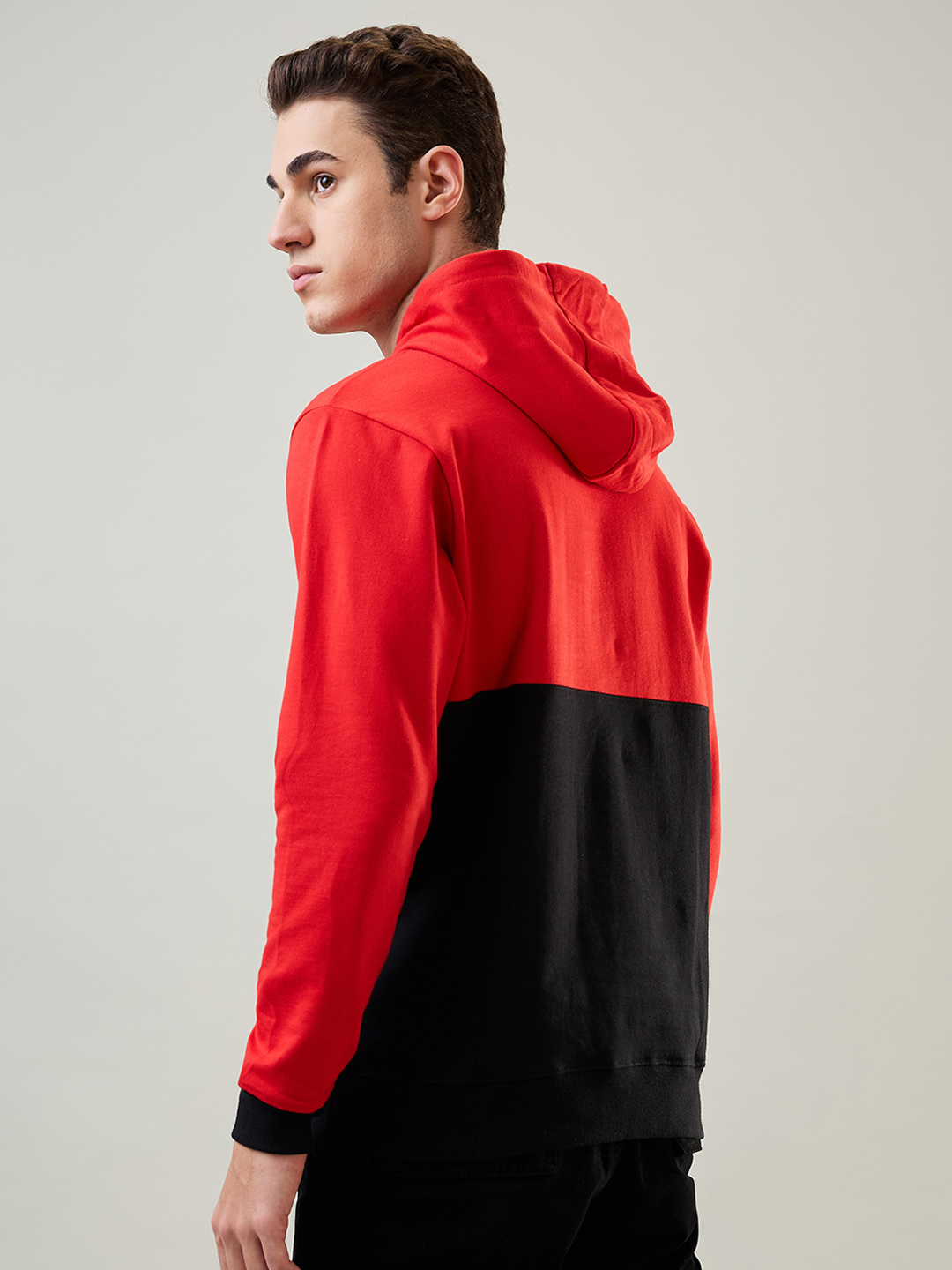 Punjab Kings Men Red and Black Colourblocked Full Sleeves Hooded Sweatshirt (5)