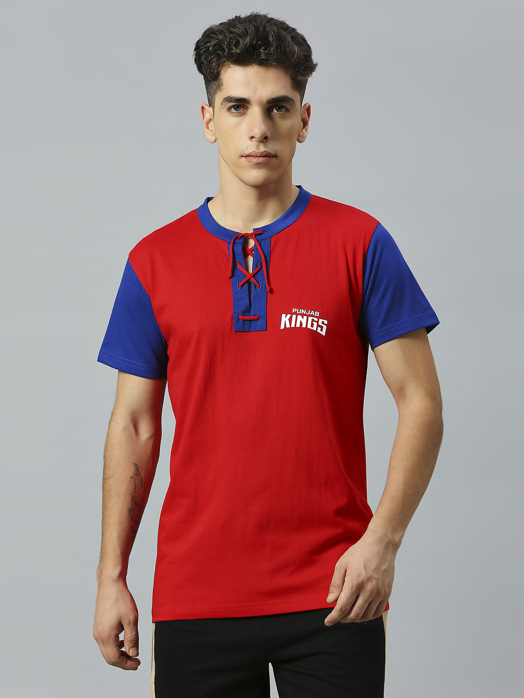 Men Red and Blue Colourblocked Half Sleeves Henley Neck Cotton T-Shirt