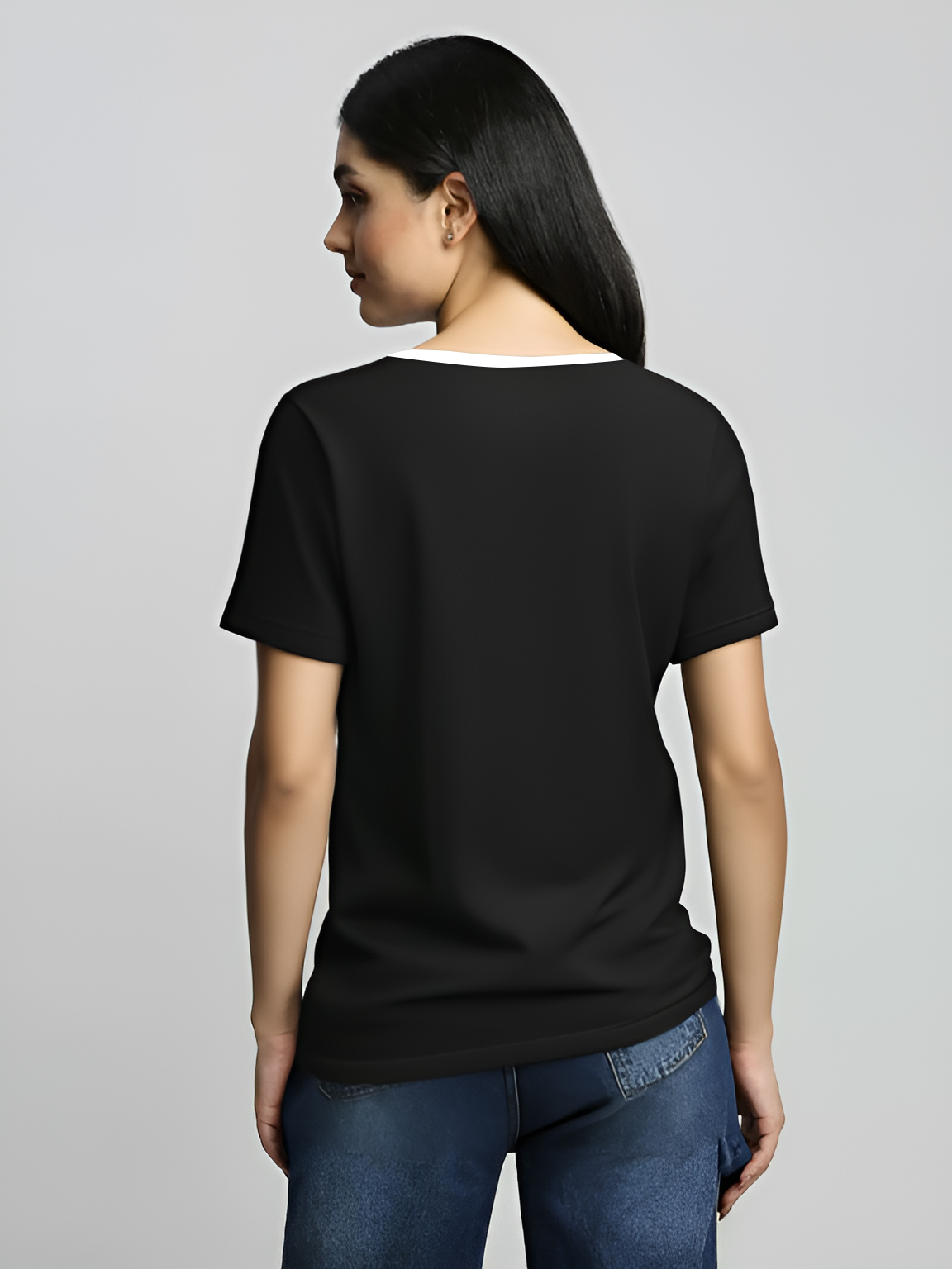 Punjab Kings Women Black Holographic Printec Half Sleeves V-Neck Cotton T-Shirt  (2)