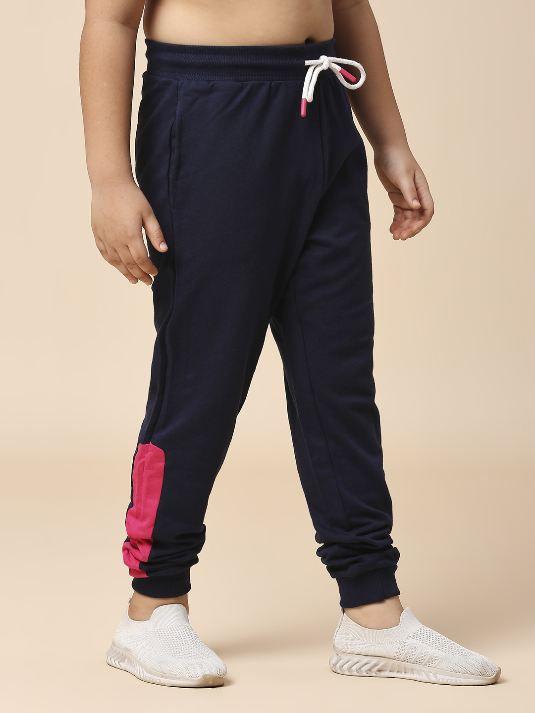 Rajasthan Royals Boys Navy Blue Logo Printed Mid-Rise Cotton Training Regular Fit Joggers (3)