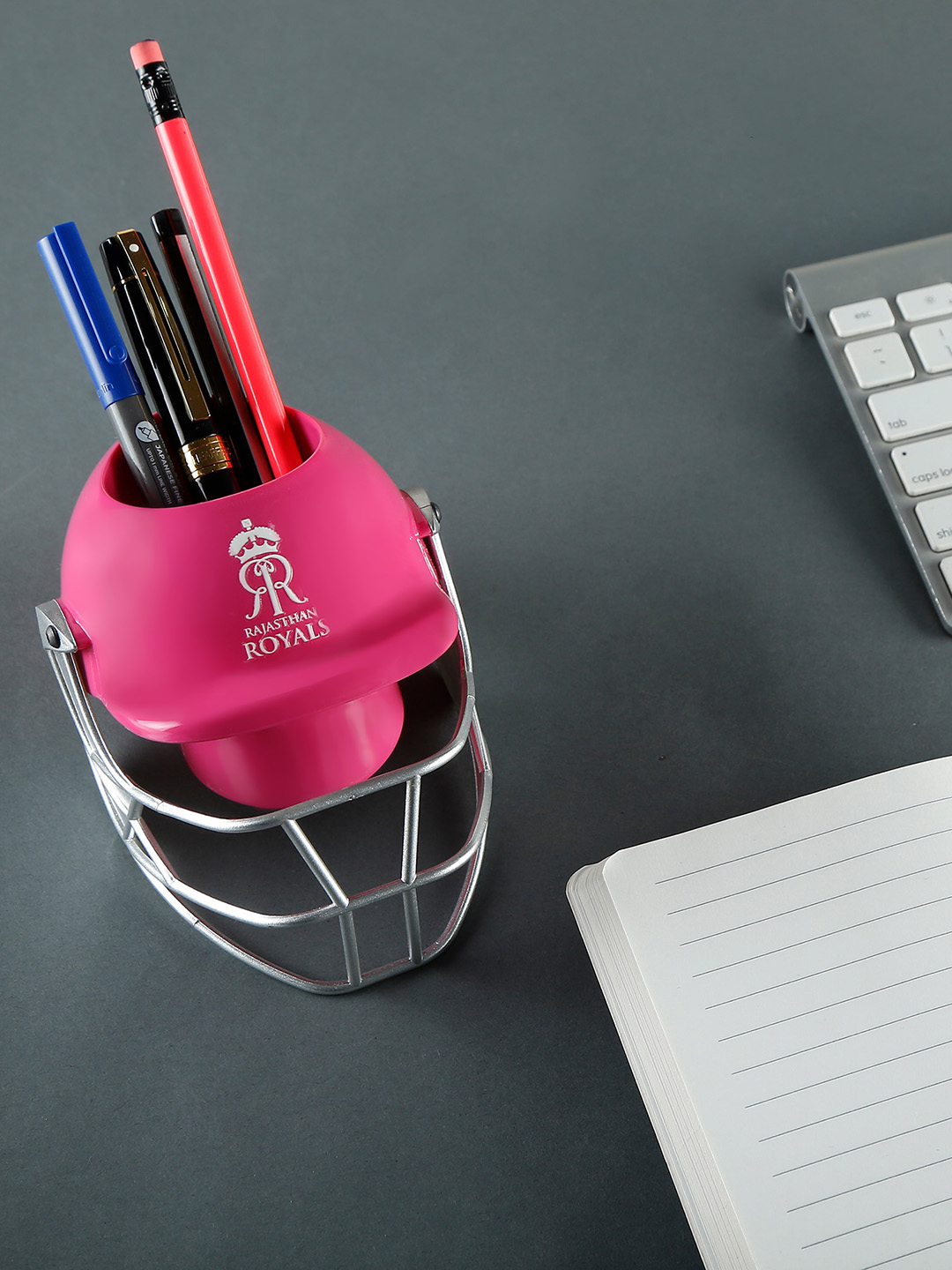 Rajasthan Royals Helmet Shaped Pink Logo Printed Pen and Pencil Stand, Pen Holder For Office and Home (3)