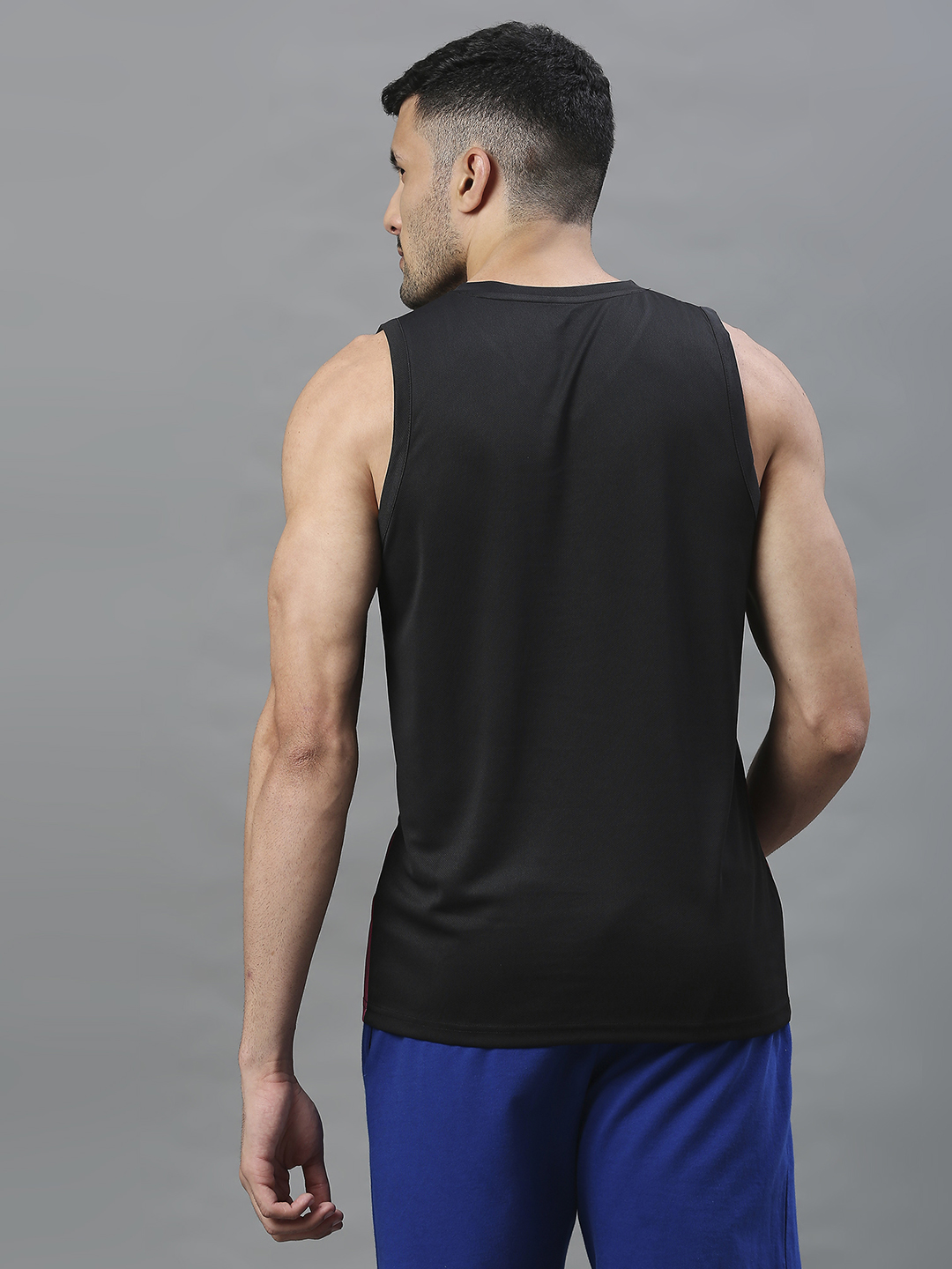 Rajasthan Royals Men Black and Pink Printed Sleeveless V-Neck Sports Vest (3)