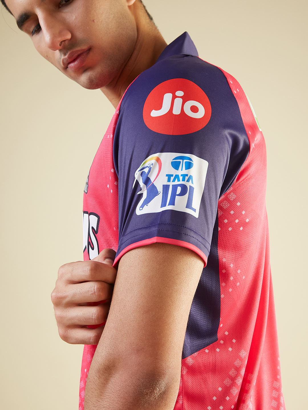 Rajasthan Royals Official Match Replica Jersey 2025 with Jacquard Fabric (7)