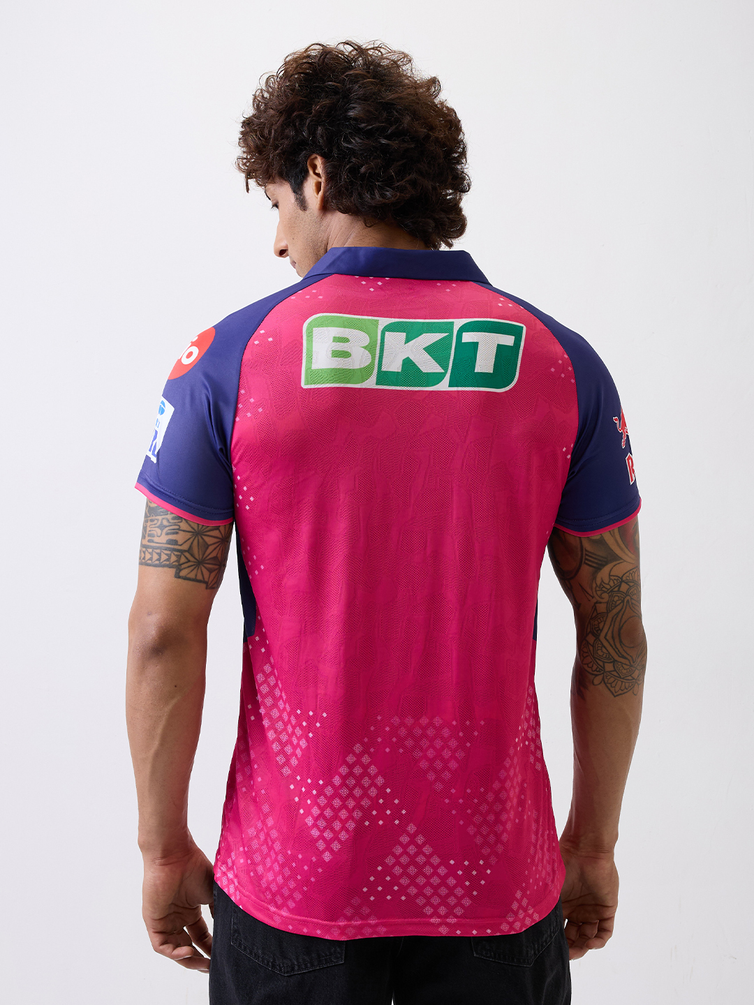 Rajasthan Royals Official Player Edition Jersey 2025 with Premium Jacquard Fabric (2)