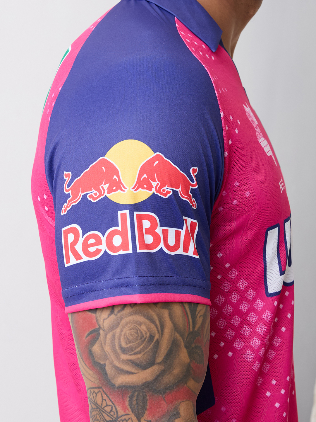 Rajasthan Royals Official Player Edition Jersey 2025 with Premium Jacquard Fabric (7)