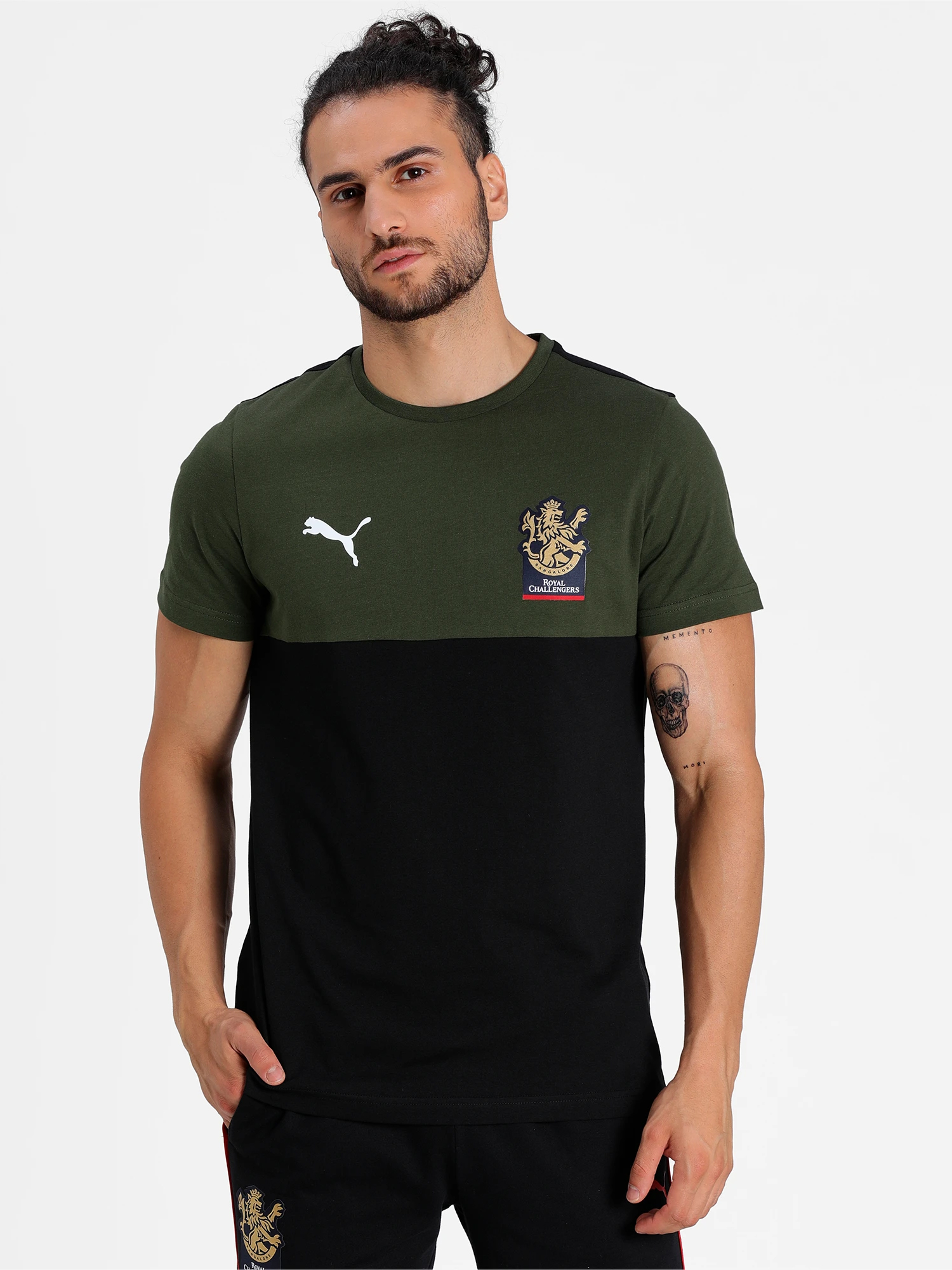 Royal Challengers Bangalore Men Black and Green Printed Half Sleeves Round Neck T-Shirt (1)