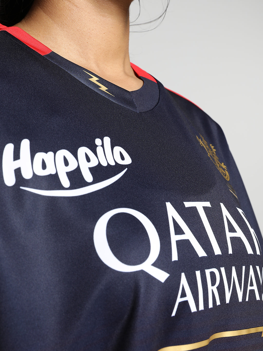 Royal Challengers Bangalore Women Navy Blue and Red Half Sleeves Official 2023 Replica Jersey (3)