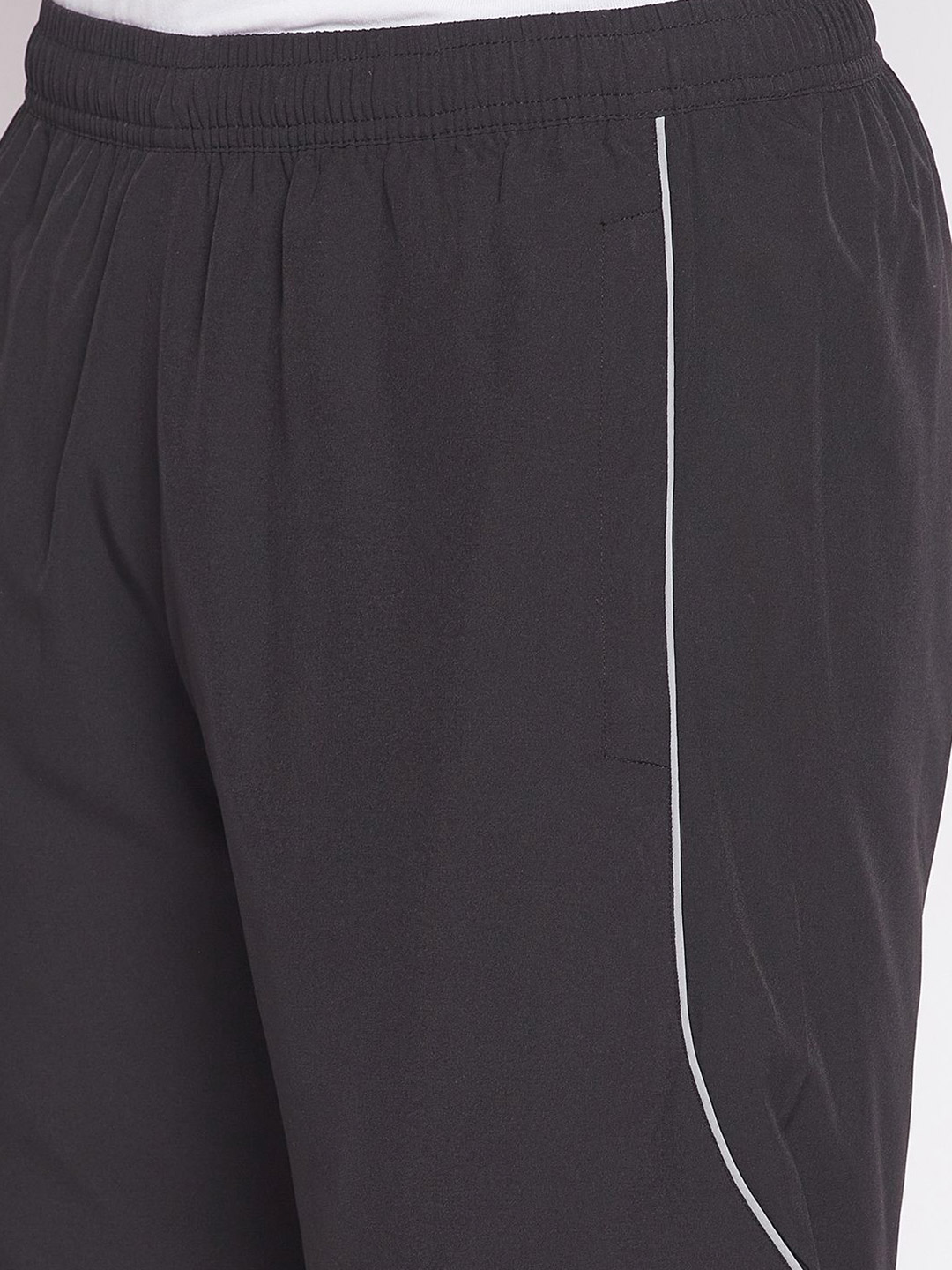 SG Men Black Printed Polyester Regular Fit Sports Shorts (6)
