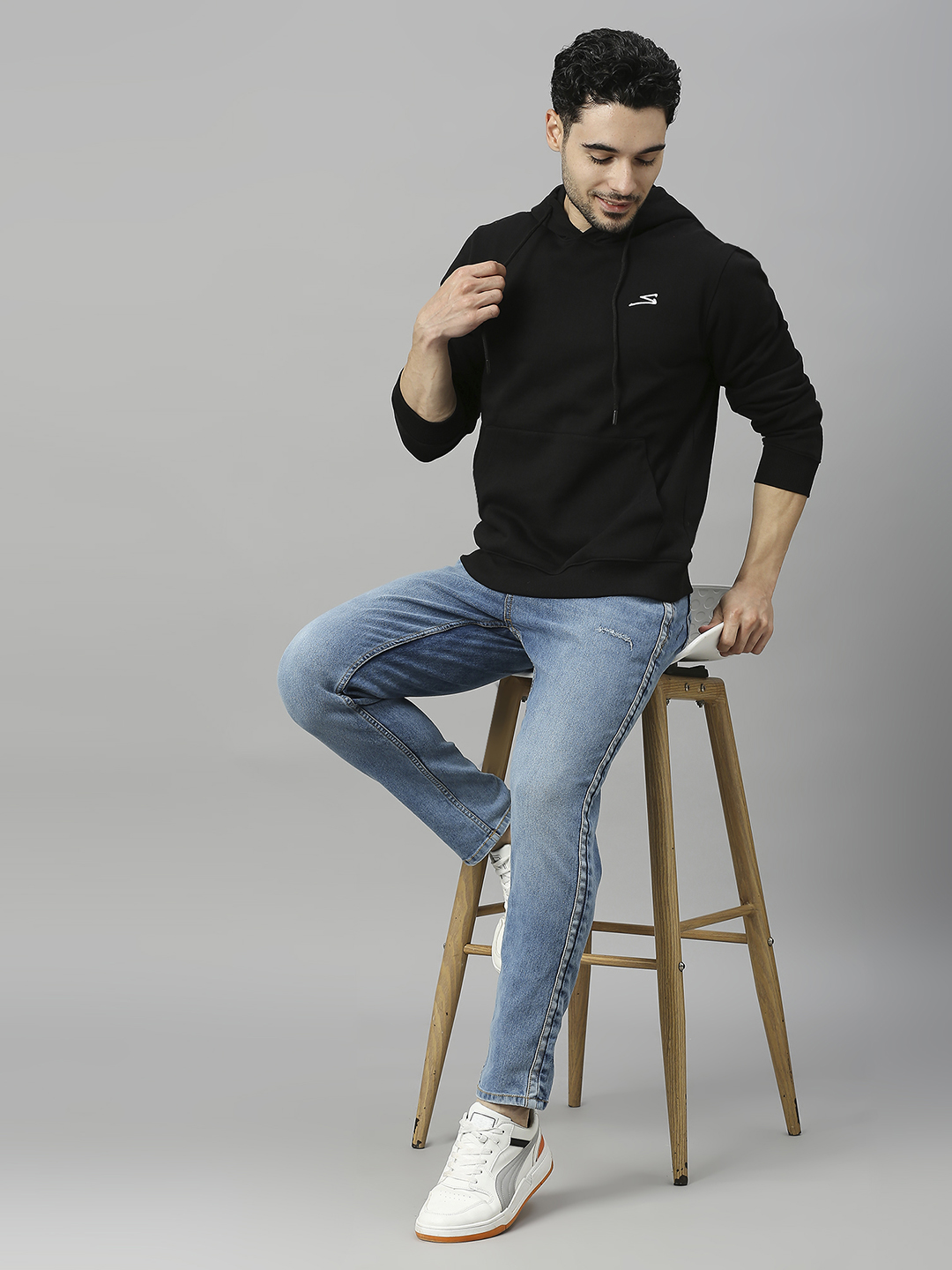 SG Men Black Solid Long Sleeves Hooded Sweatshirts (4)