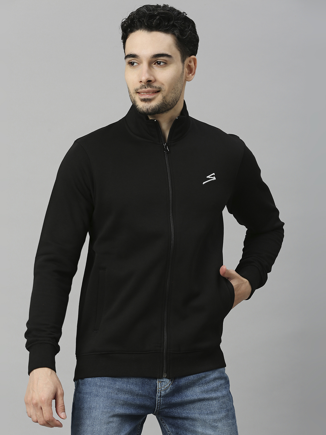 Men Black Solid Long Sleeves Round Neck Jackets