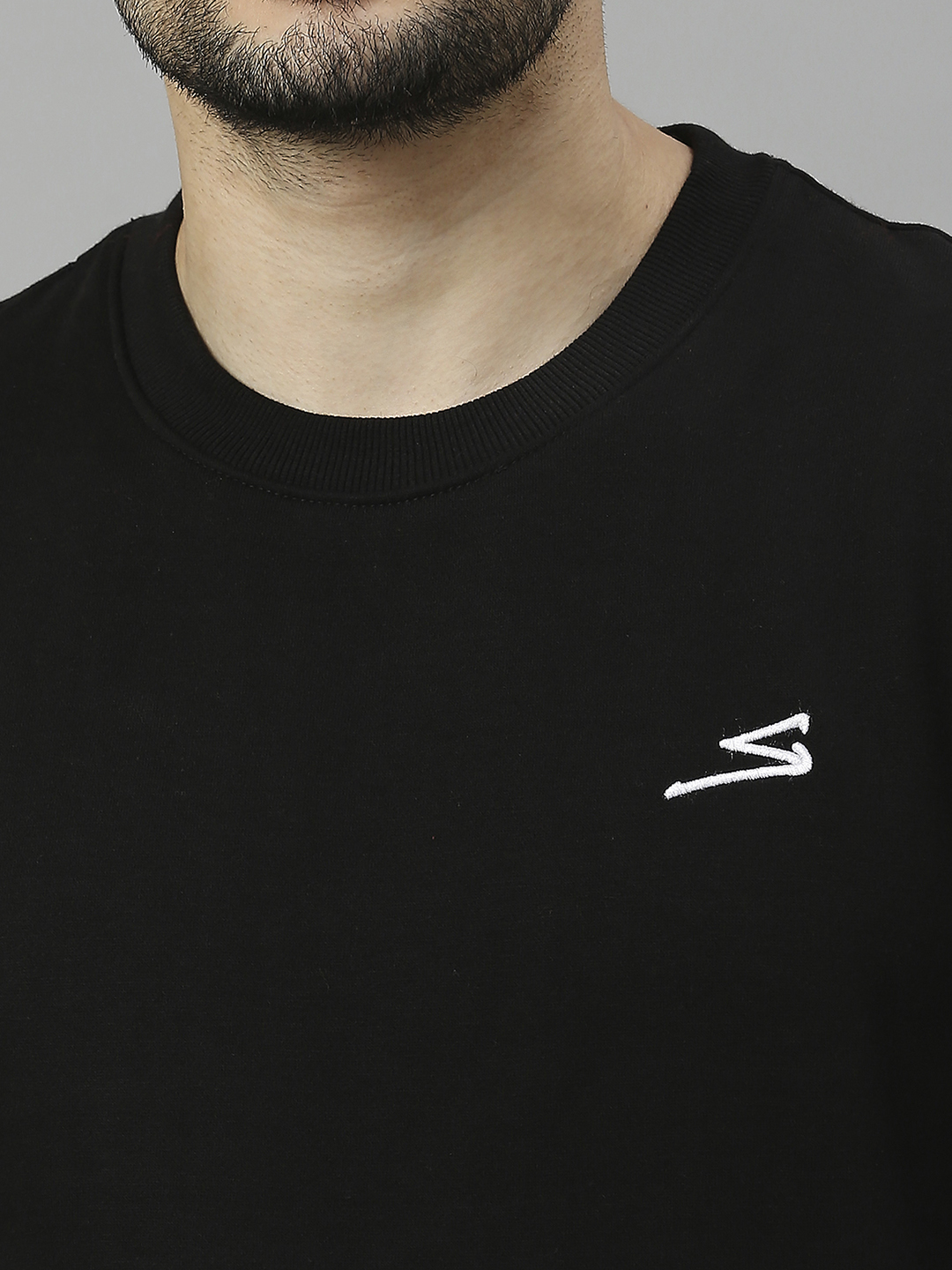 SG Men Black Solid Long Sleeves Round Neck Sweatshirts (5)