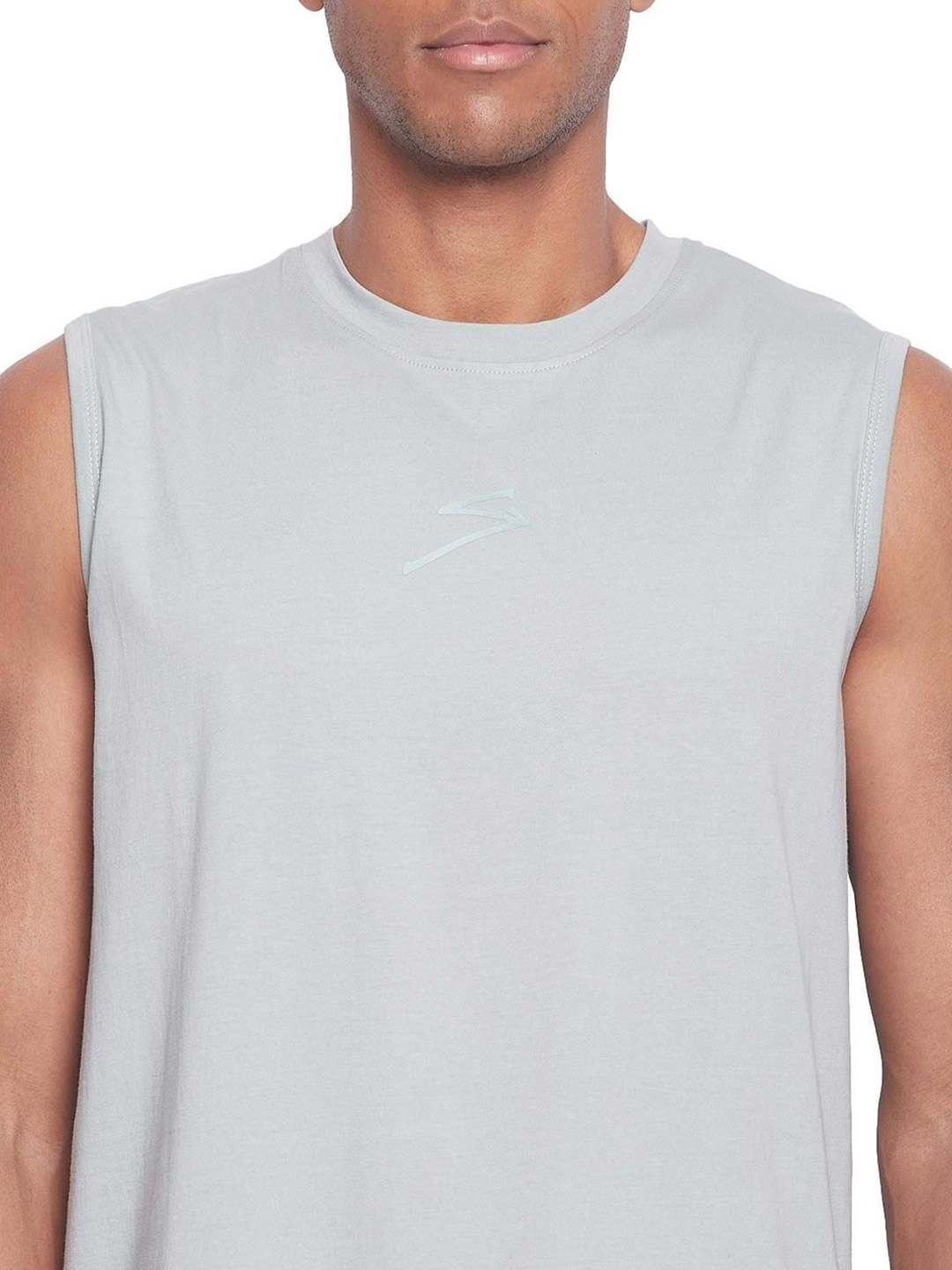 SG Men Grey Solid Sleeveless Round Neck vests (6)