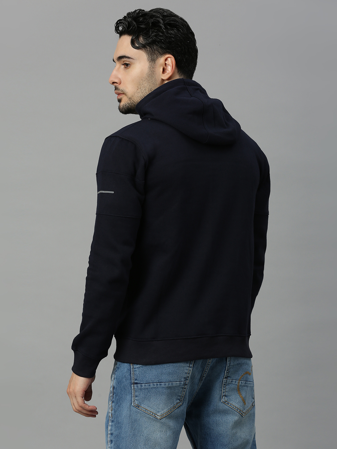 SG Men Navy Blue Solid Long Sleeves Hooded Sweatshirts (2)
