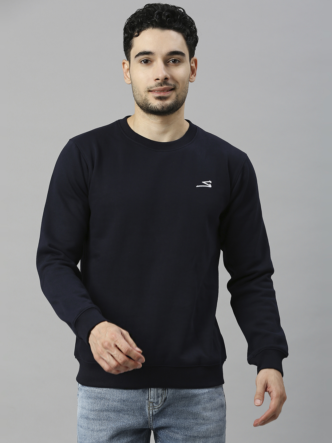 Men Navy Blue Solid Long Sleeves Round Neck Sweatshirts