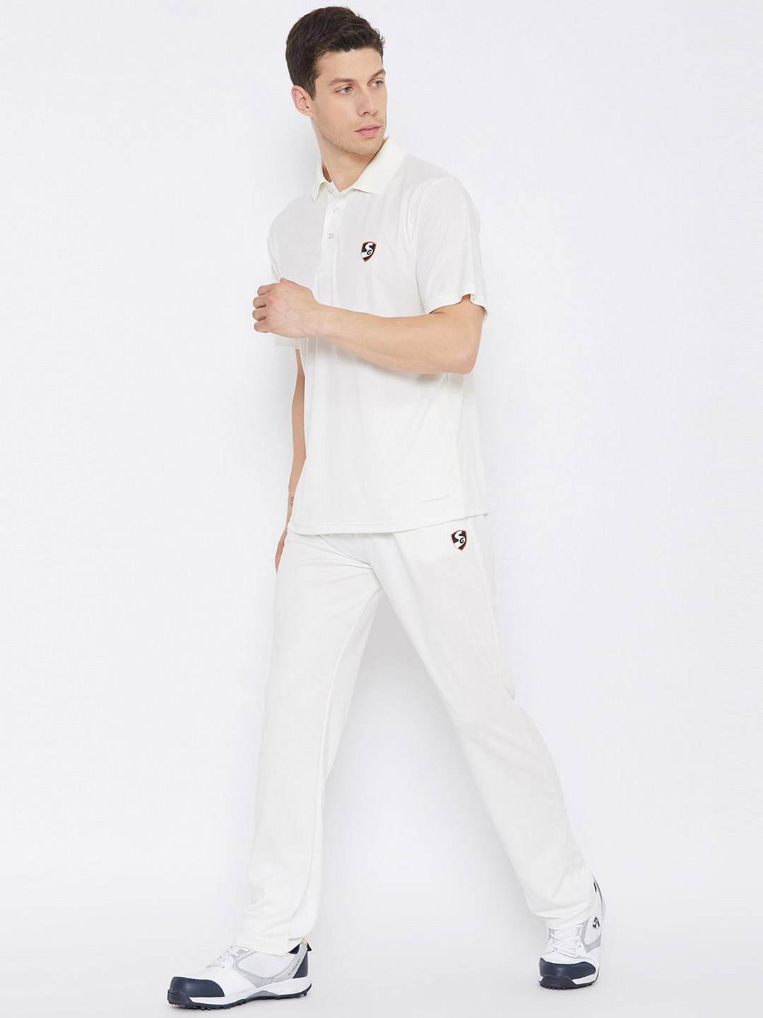 SG Men Off-White SG Club Cricket Set(Pant + Shirt) (1)