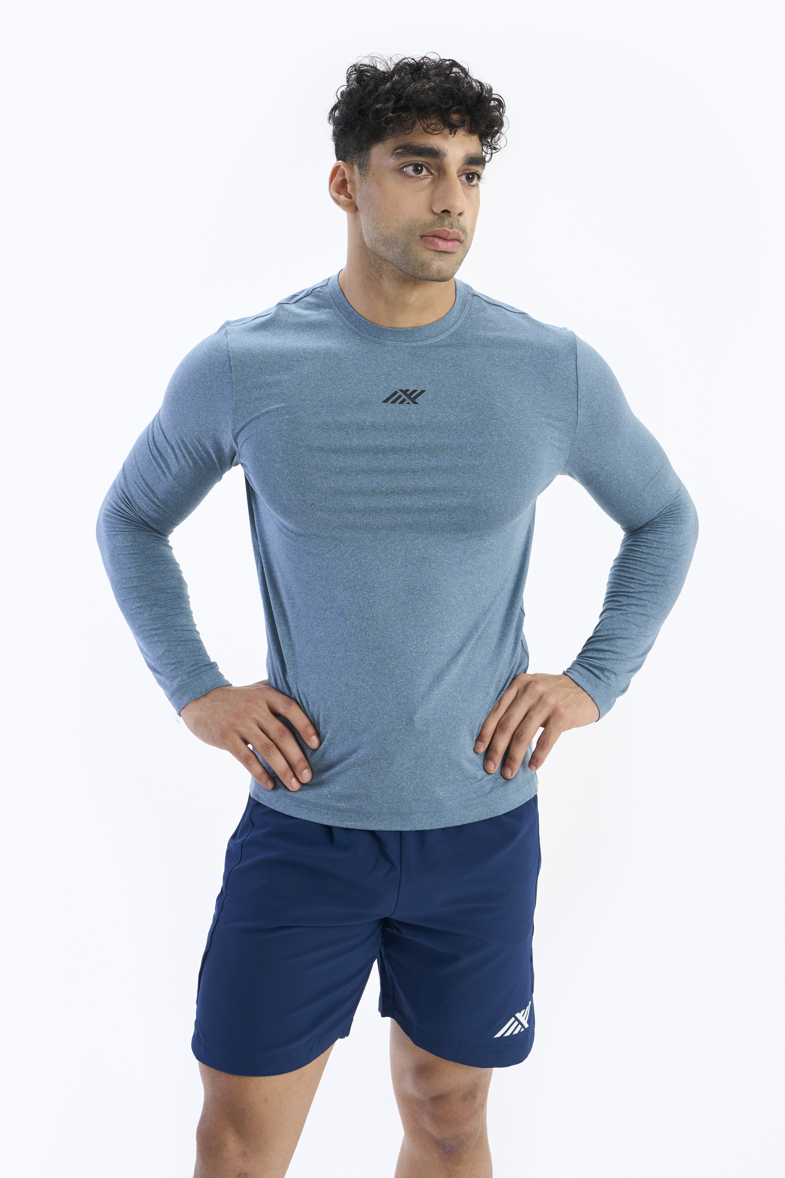 SIX5SIX Circuit Men's Full Sleeves Training T-Shirt in Legion Blue (2)