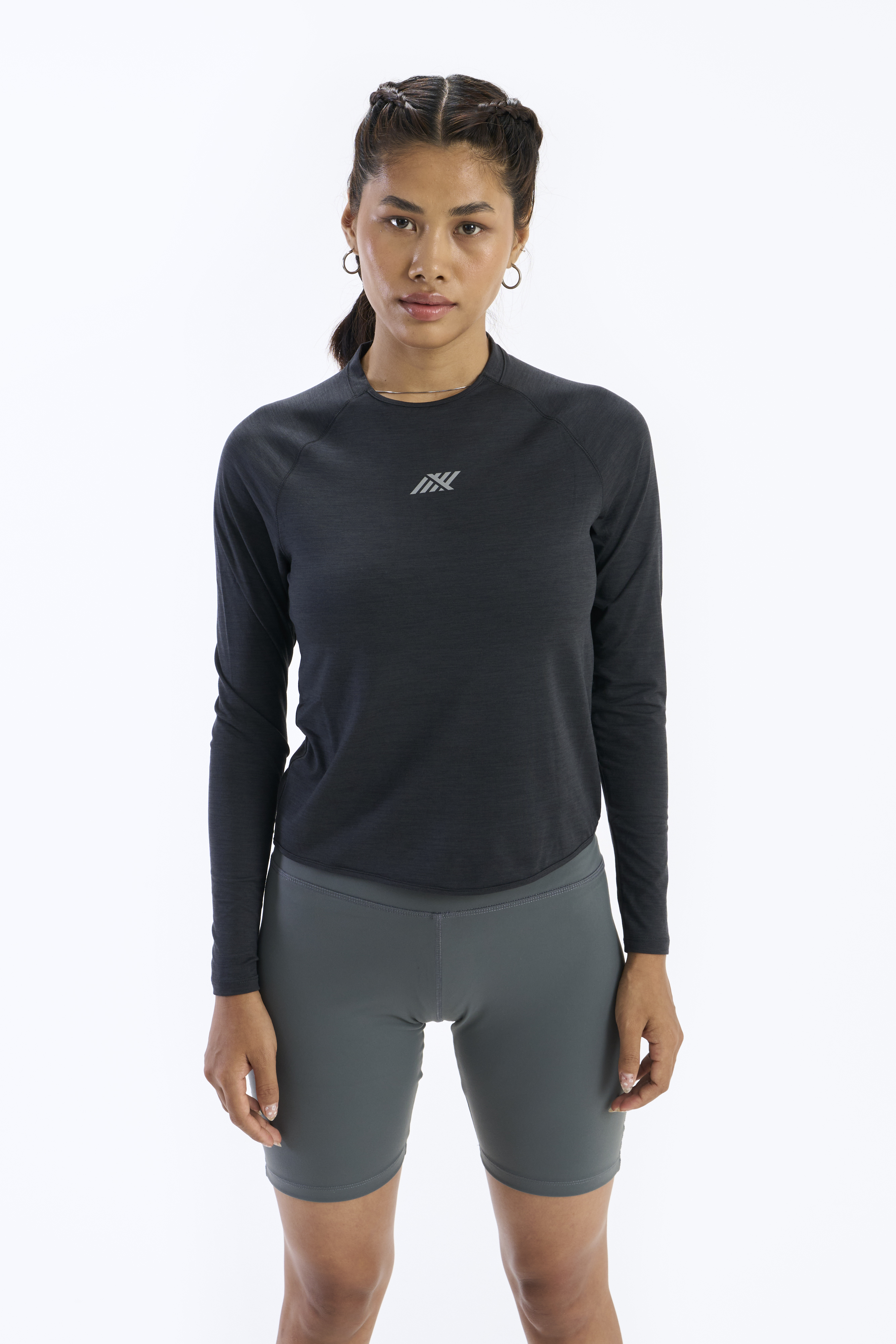 SIX5SIX Growth Women's Full Sleeves Training T-Shirt in Black