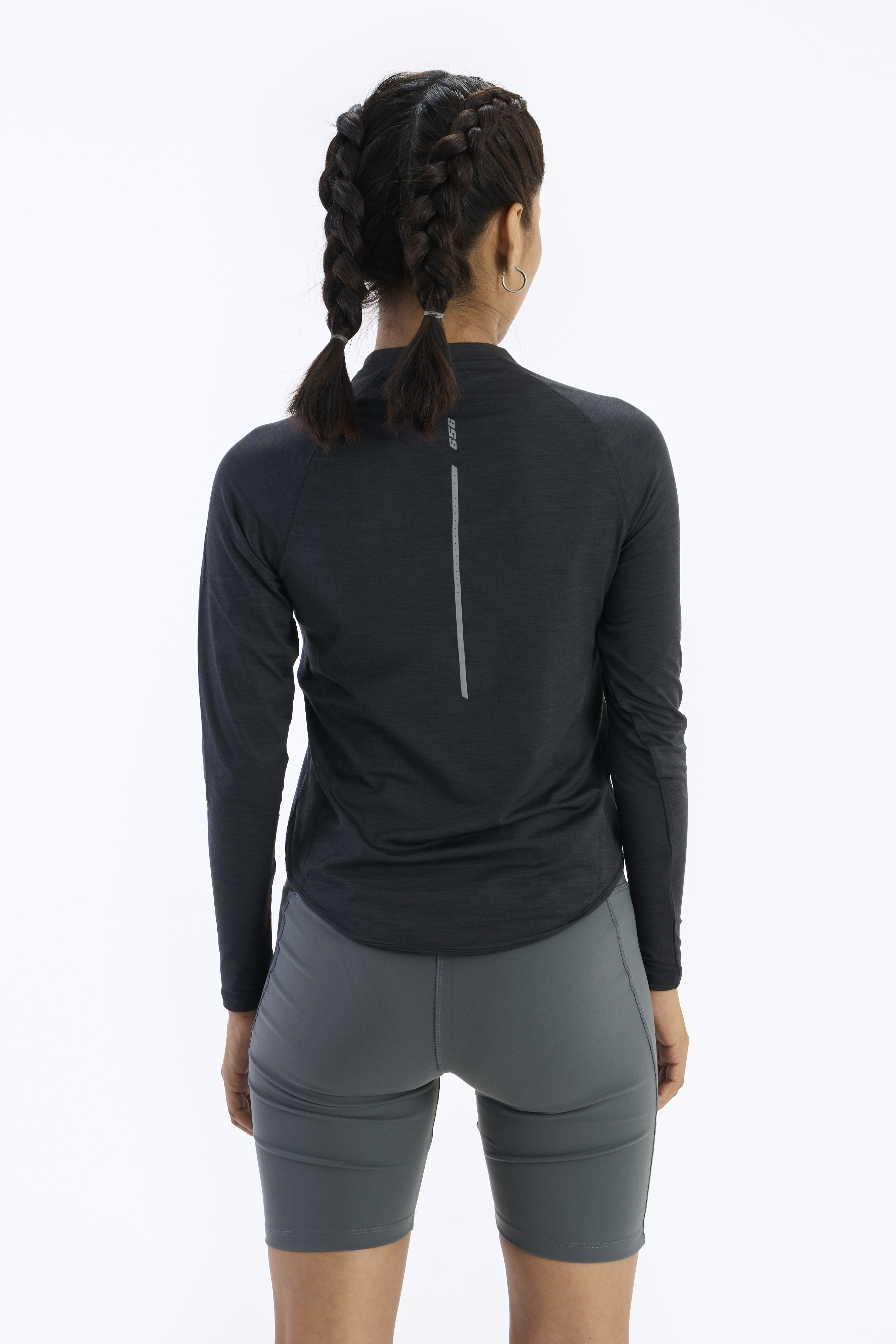 SIX5SIX Growth Women's Full Sleeves Training T-Shirt in Black (2)