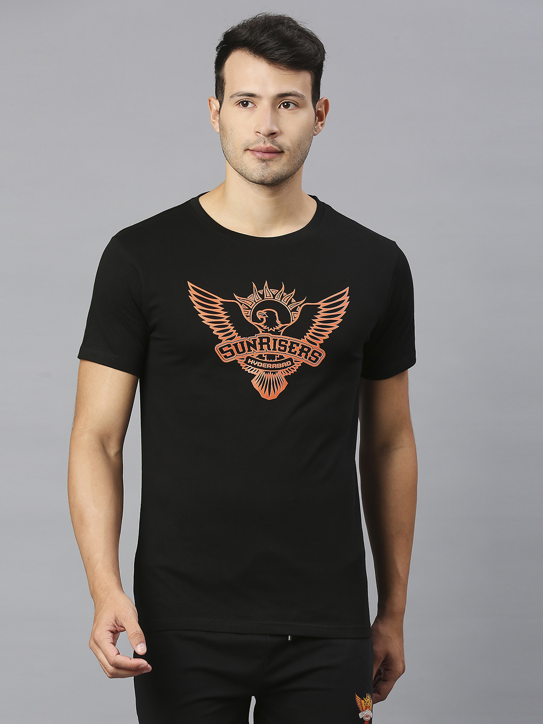 Sunrisers Hyderabad Men Black Graphic Printed Half Sleeves Round Neck Cotton T-Shirt (1)