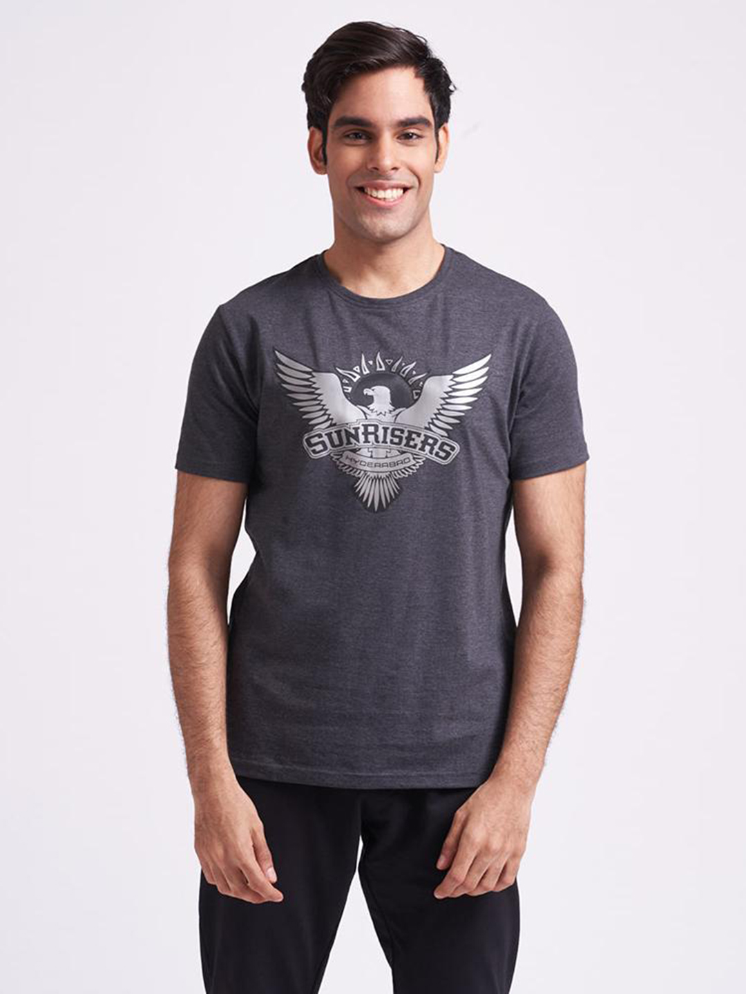 Sunrisers Hyderabad Men Black Logo Printed Half Sleeves Round Neck T-Shirt (1)
