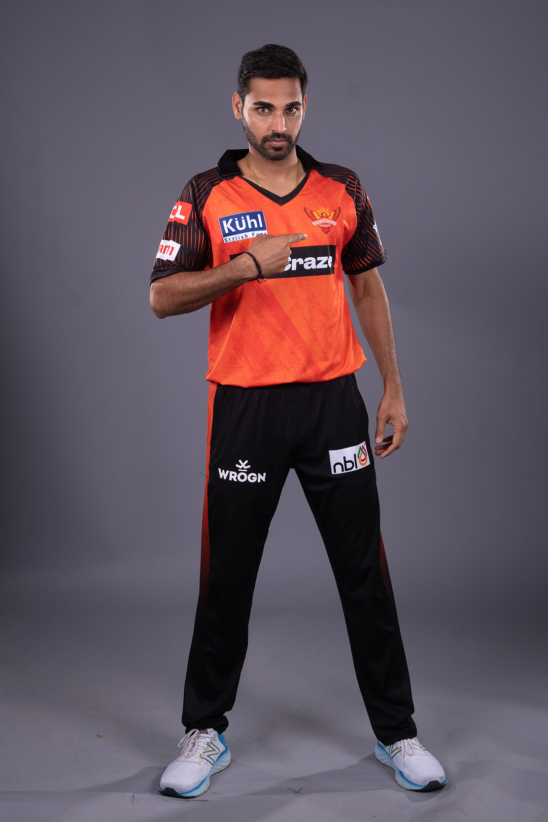 Sunrisers Hyderabad Men Official IPL-2023 Replica Match Jersey (6)