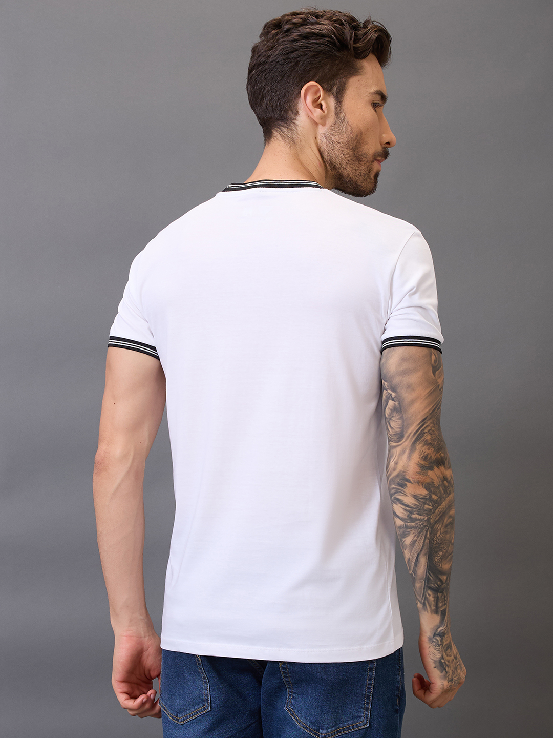 Sunrisers Hyderabad Men White Logo Printed Half Sleeves Round Neck Cotton T-Shirt (3)