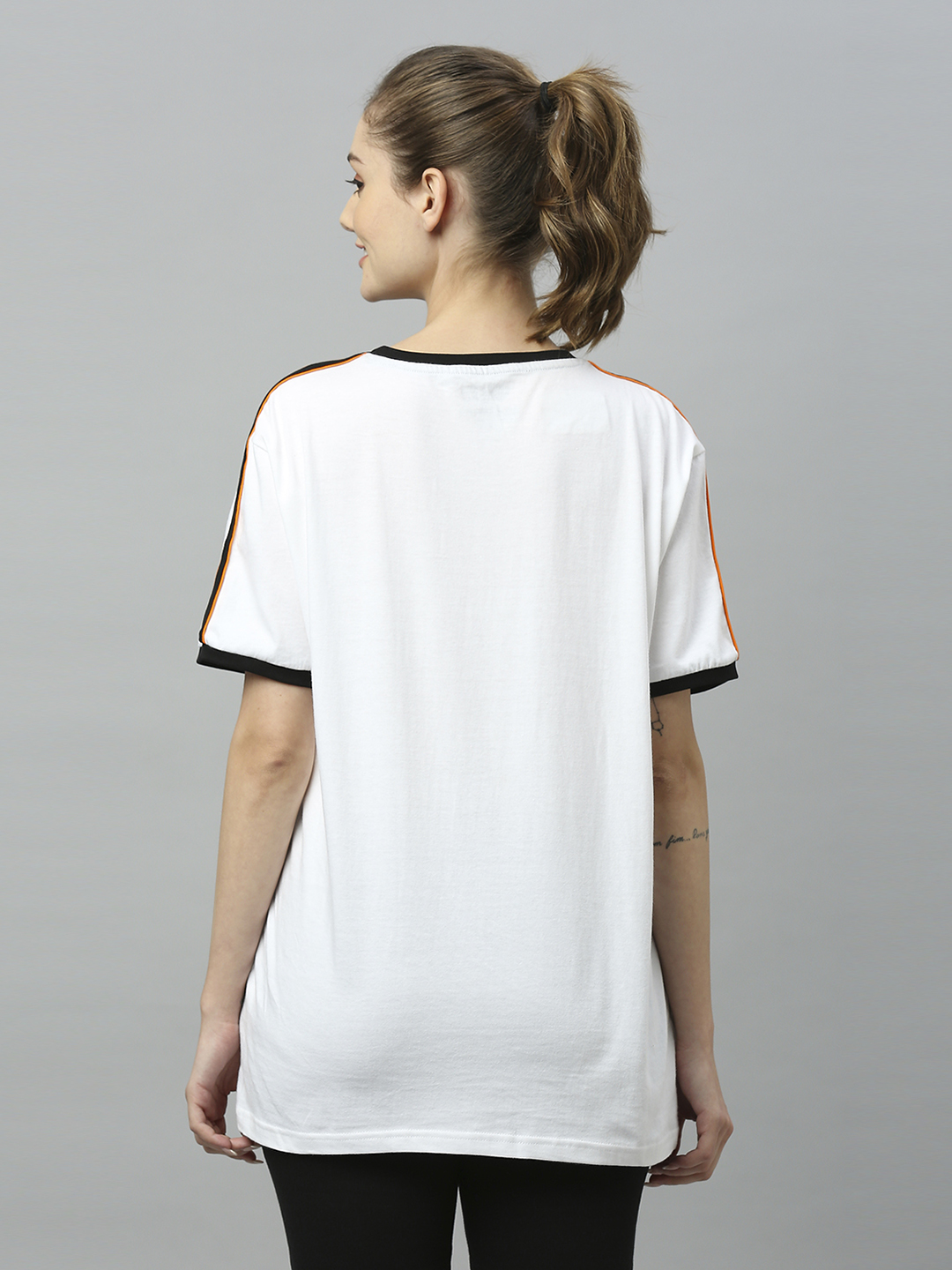 Sunrisers Hyderabad Women White Solid Half Sleeves Round Neck Cotton T-Shirt (2)