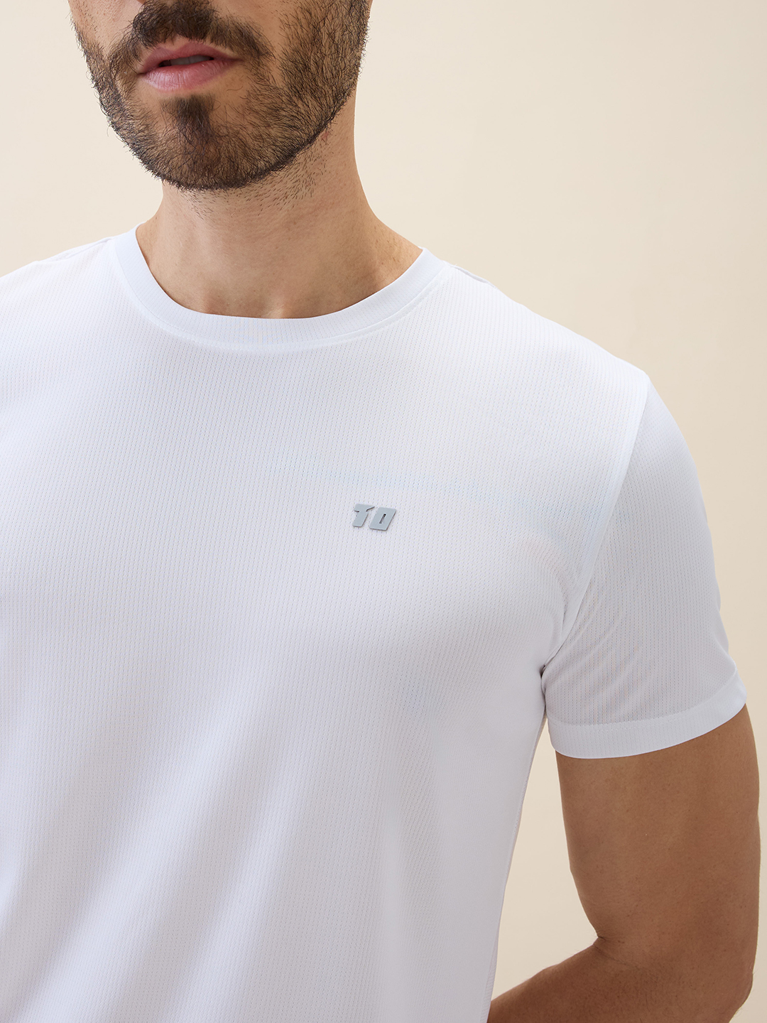 T10 AeroLite White Active T-Shirt for Men with Breathable Jacquard Microlite Fabric (4)