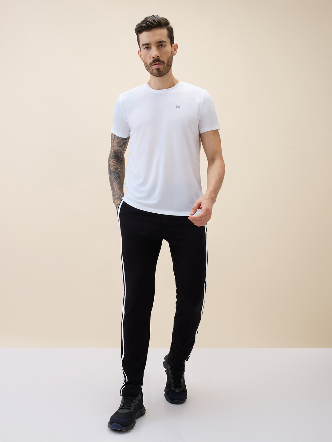 T10 AeroLite White Active T-Shirt for Men with Breathable Jacquard Microlite Fabric (5)