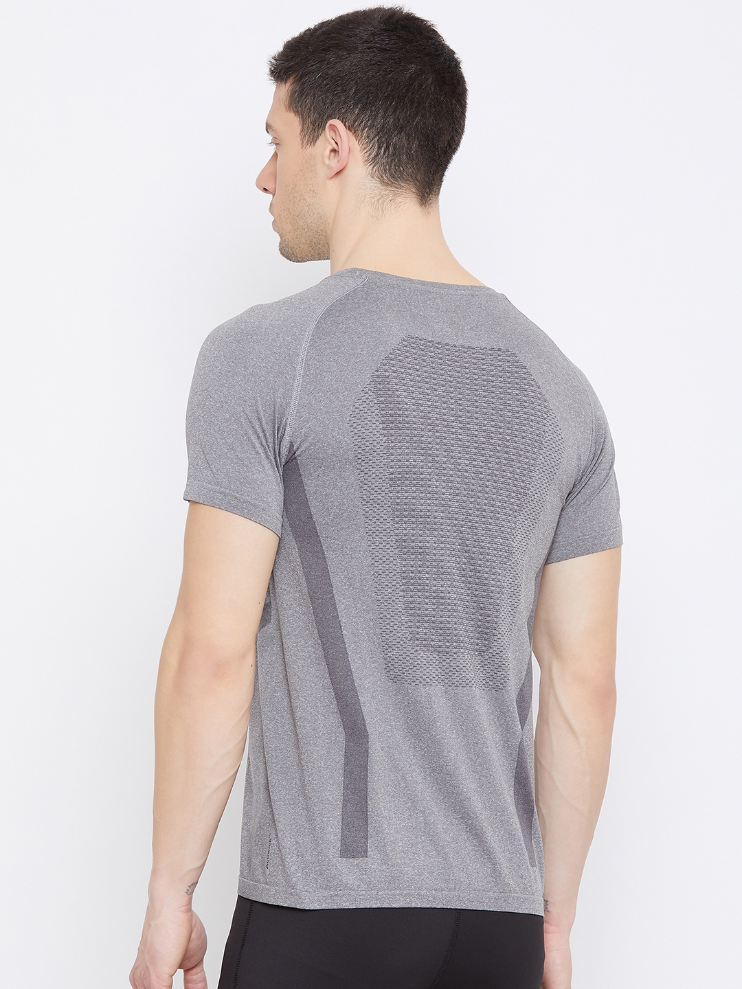 T10 Sports Seamless Jacquard Tee (4)
