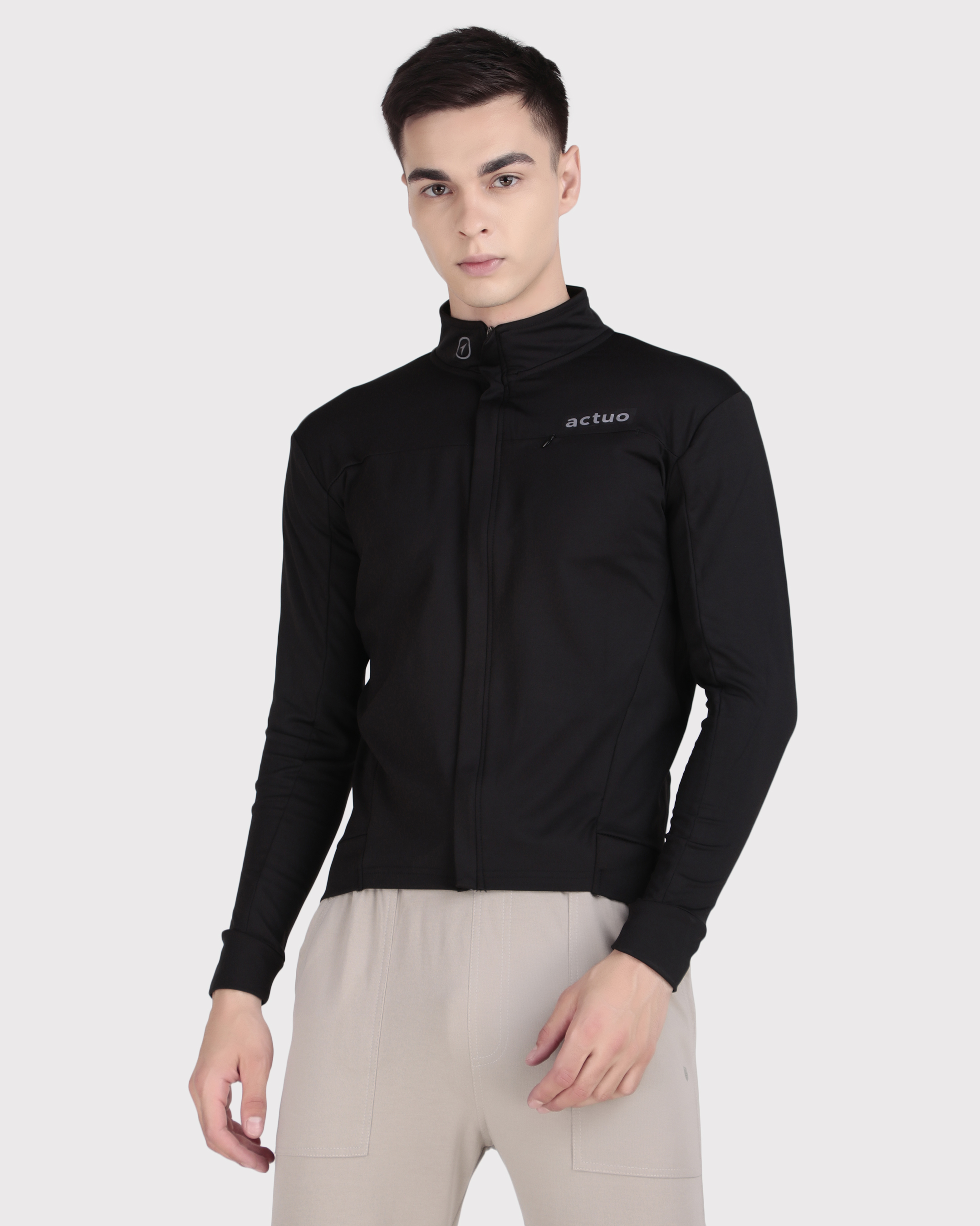 Unisex Actuo Winter Full Sleeves Slim-Fit Full Zipper Cycling Jersey in Black