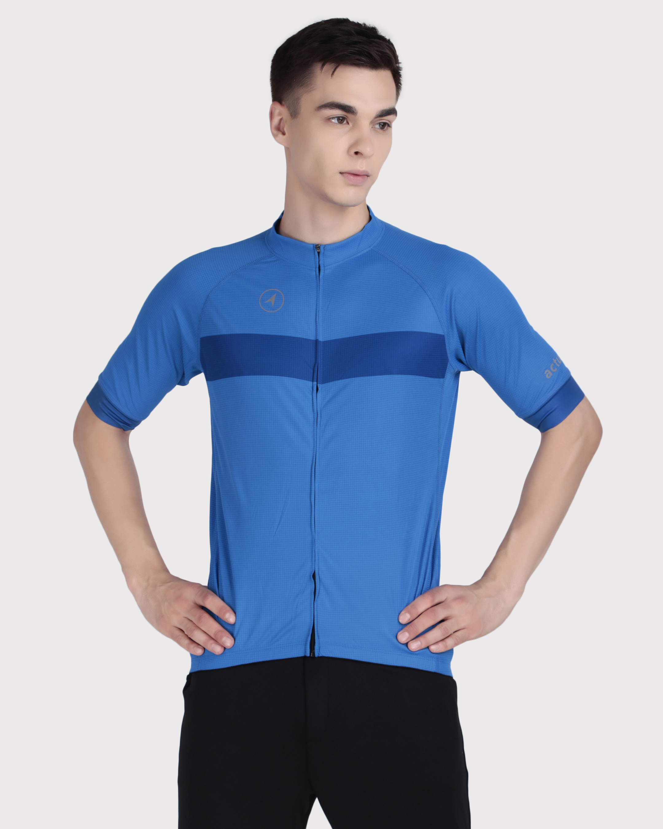 Unisex Actuo Winter Half Sleeves Slim-Fit Full Zipper Cycling Jersey in Royal Blue