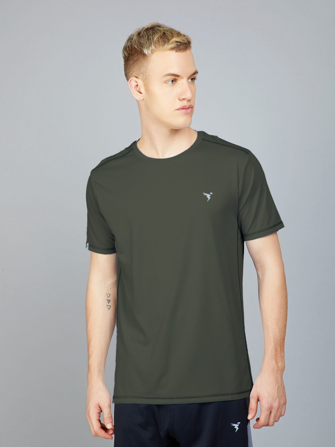 Technosport Men Beetle Knitted active odour-free Crewneck Half Sleeve Solid T-Shirt (1)