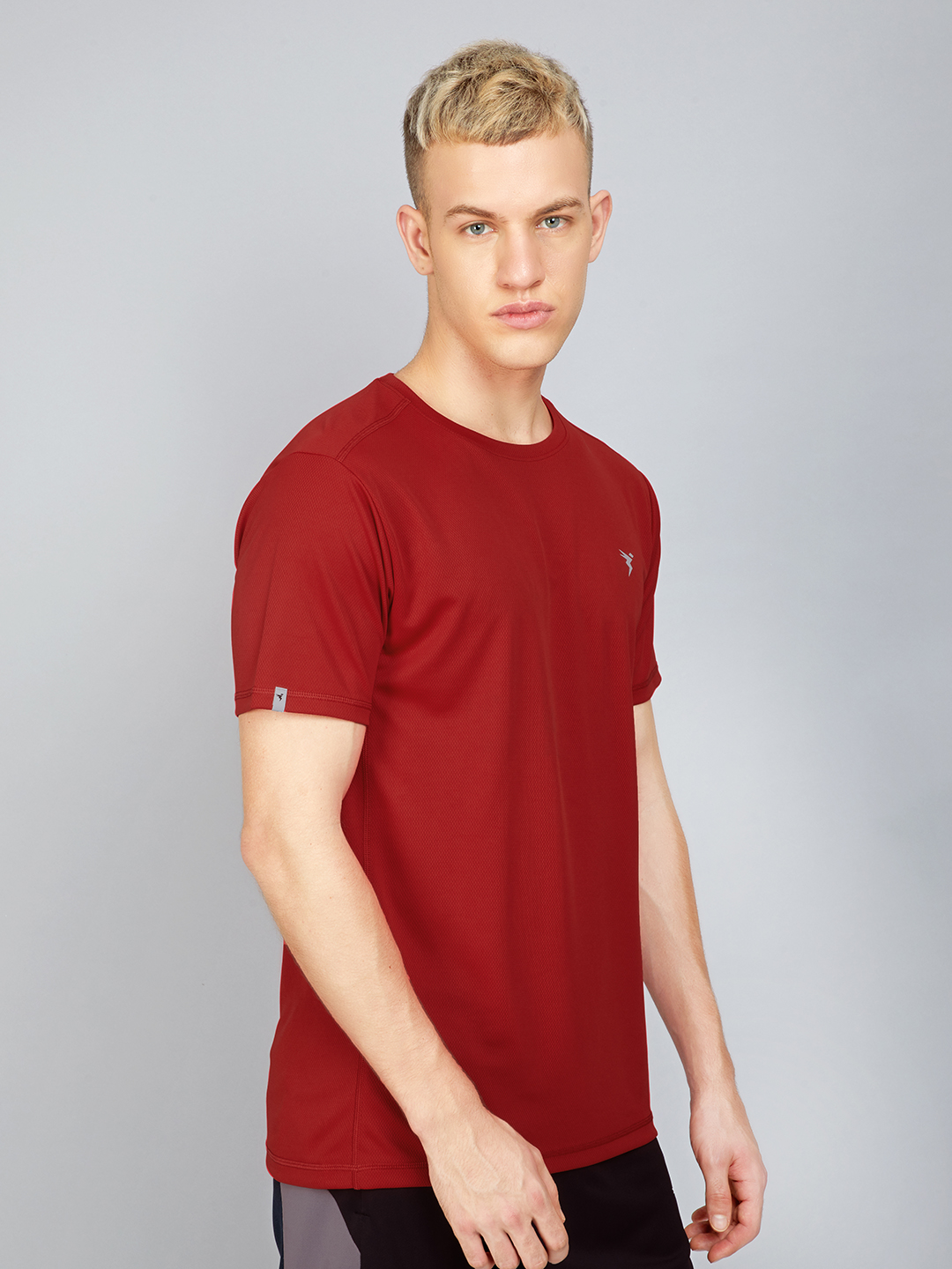Technosport Men Berry Red Knitted active odour-free Crewneck Half Sleeve Solid T-Shirt (7)