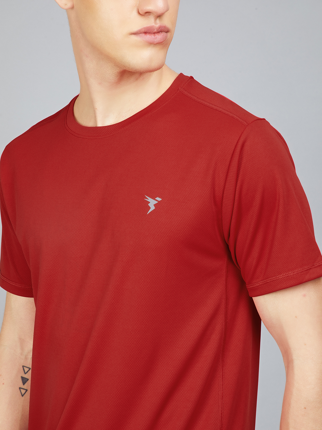 Technosport Men Berry Red Knitted active odour-free Crewneck Half Sleeve Solid T-Shirt (11)